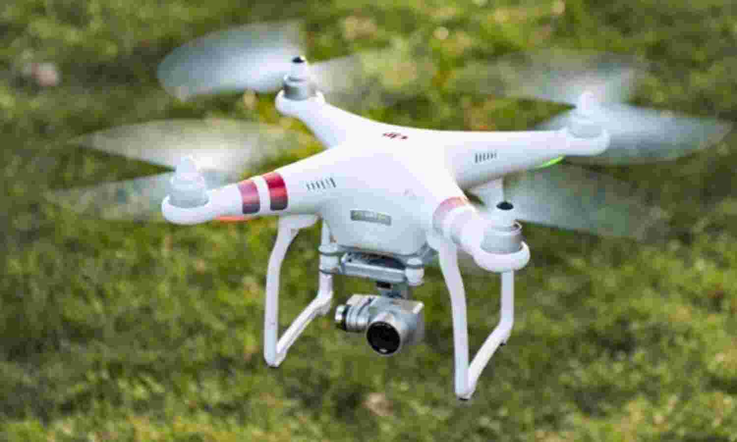 रक्षा मंत्रालय ने कहा - संपर्क टूटने के चलते चीनी सीमा में चला गया था भारतीय ड्रोन रक्षा मंत्रालय ने कहा - संपर्क टूटने के चलते चीनी सीमा में चला गया था भारतीय ड्रोन