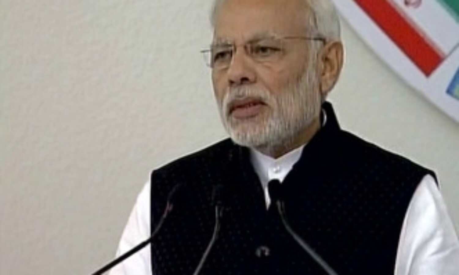 रक्षा मामलों में भी लेना होंगे कठोर निर्णय