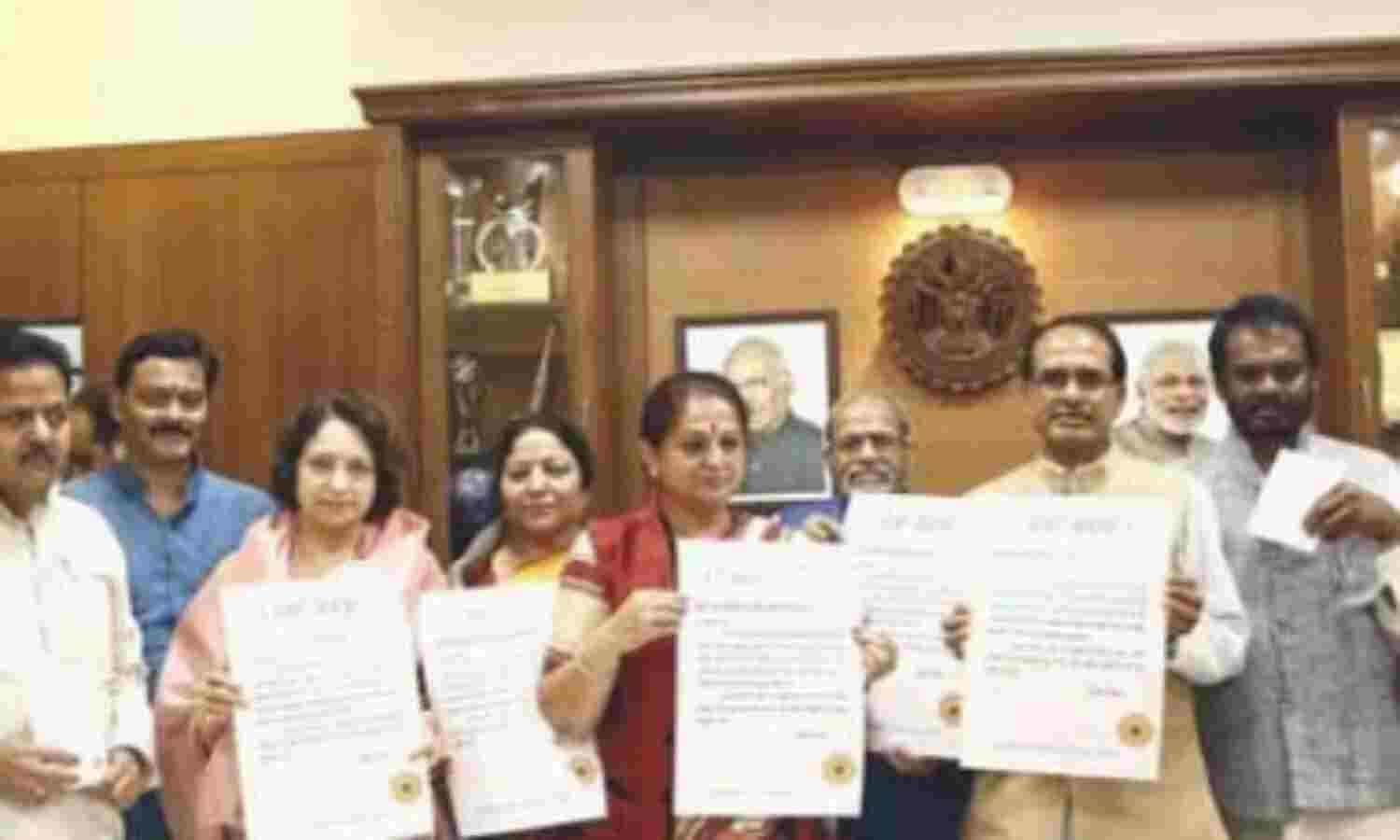 रक्षाबंधन पर बहनें कराएंगी भाइयों को नशे से दूर रहने का संकल्प