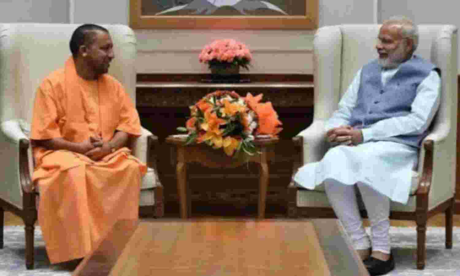 योगी आदित्यनाथ ने की प्रधानमंत्री नरेंद्र मोदी से मुलाकात योगी आदित्यनाथ ने की प्रधानमंत्री नरेंद्र मोदी से मुलाकात
