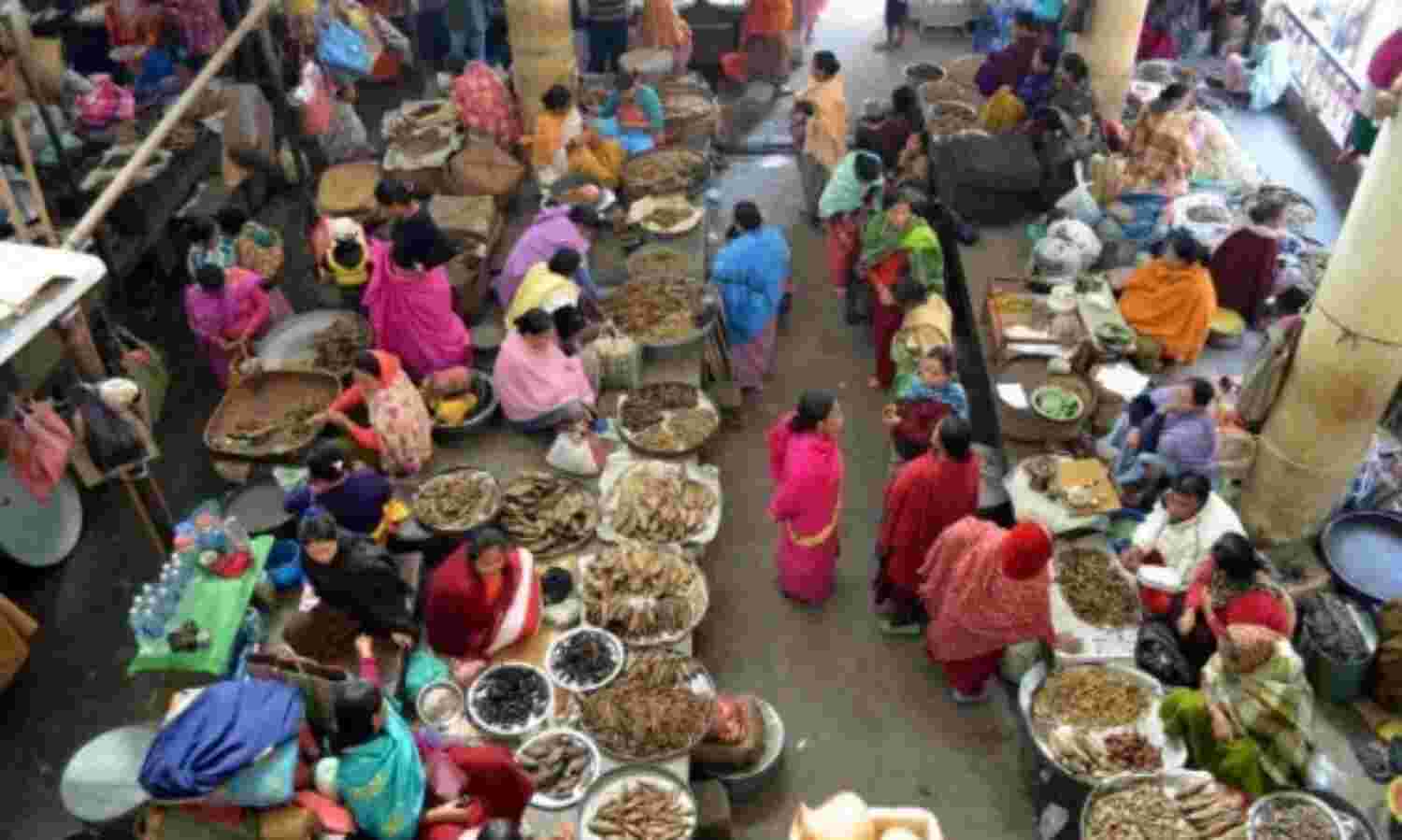 यहाँ सिर्फ महिलाएं लगाती है बाजार