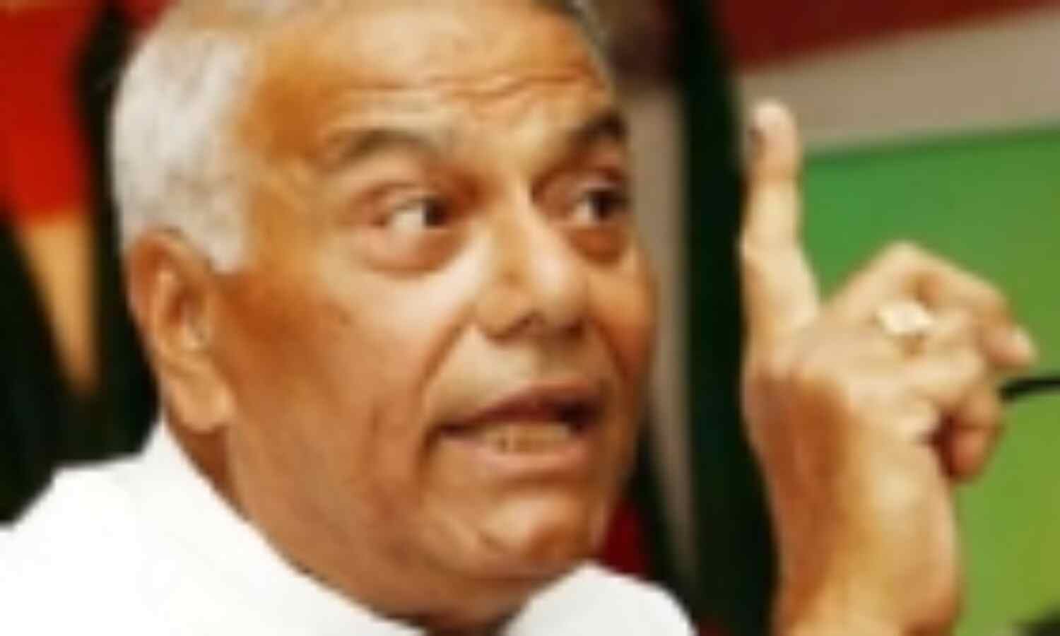 यशवंत सिन्हा ने मानी आडवाणी की बात, ली जमानत