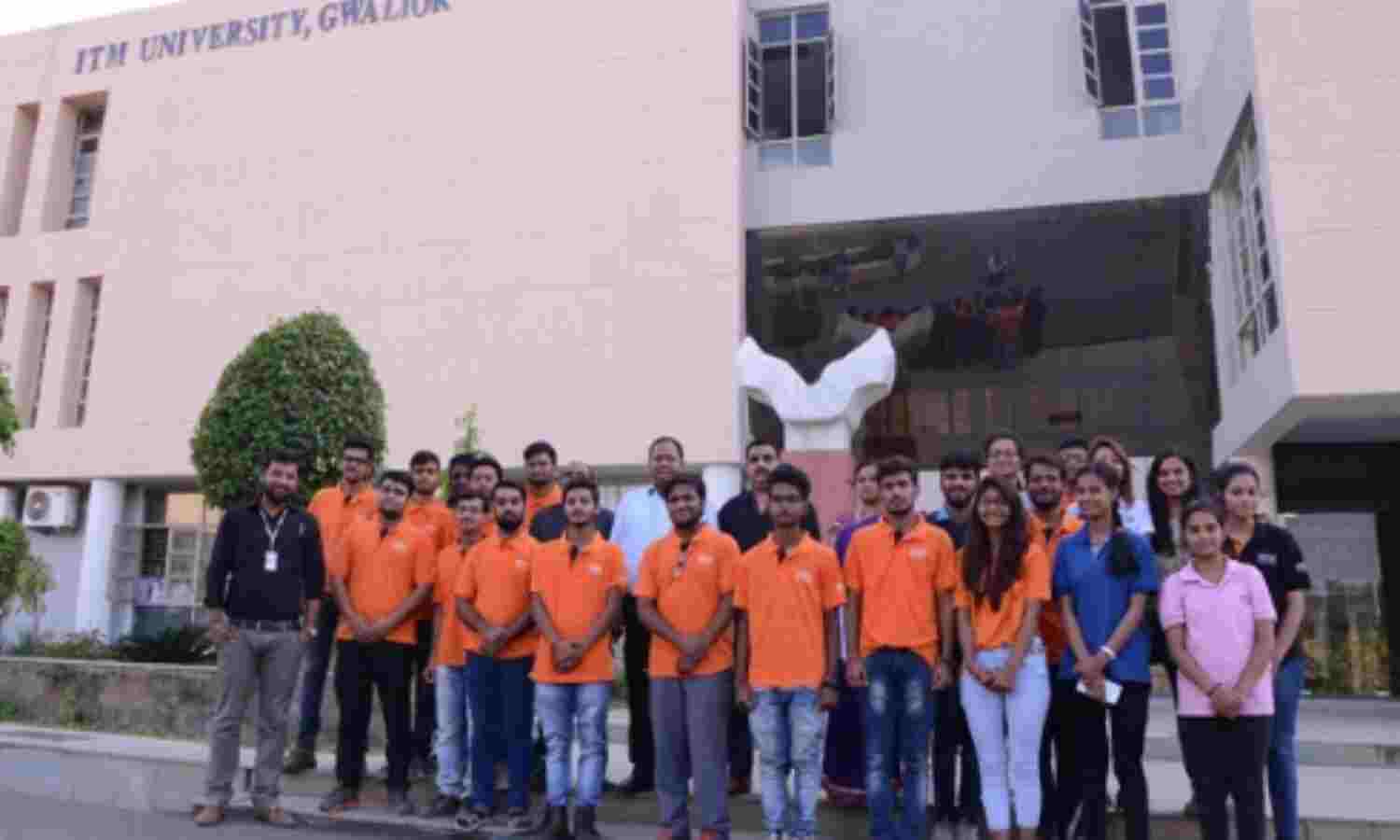 युवा उत्सव में भाग लेने आईटीएम का दल रायपुर रवाना युवा उत्सव में भाग लेने आईटीएम का दल रायपुर रवाना