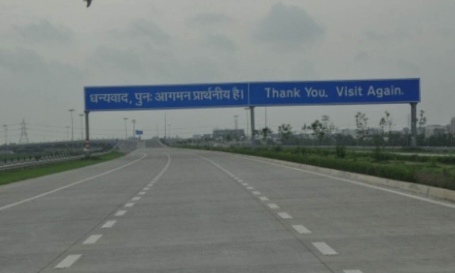 यमुना एक्सप्रेसवे पर दो हादसों एम्स के 3 डॉक्टर सहित 5 लोगों की मौत