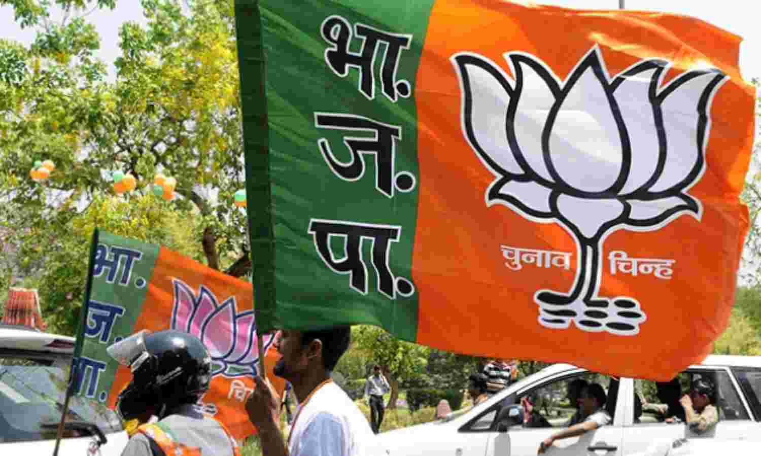 यूपी-उत्तराखंड में भाजपा की ऐतिहासिक जीत पर ग्वालियर में मना जश्न