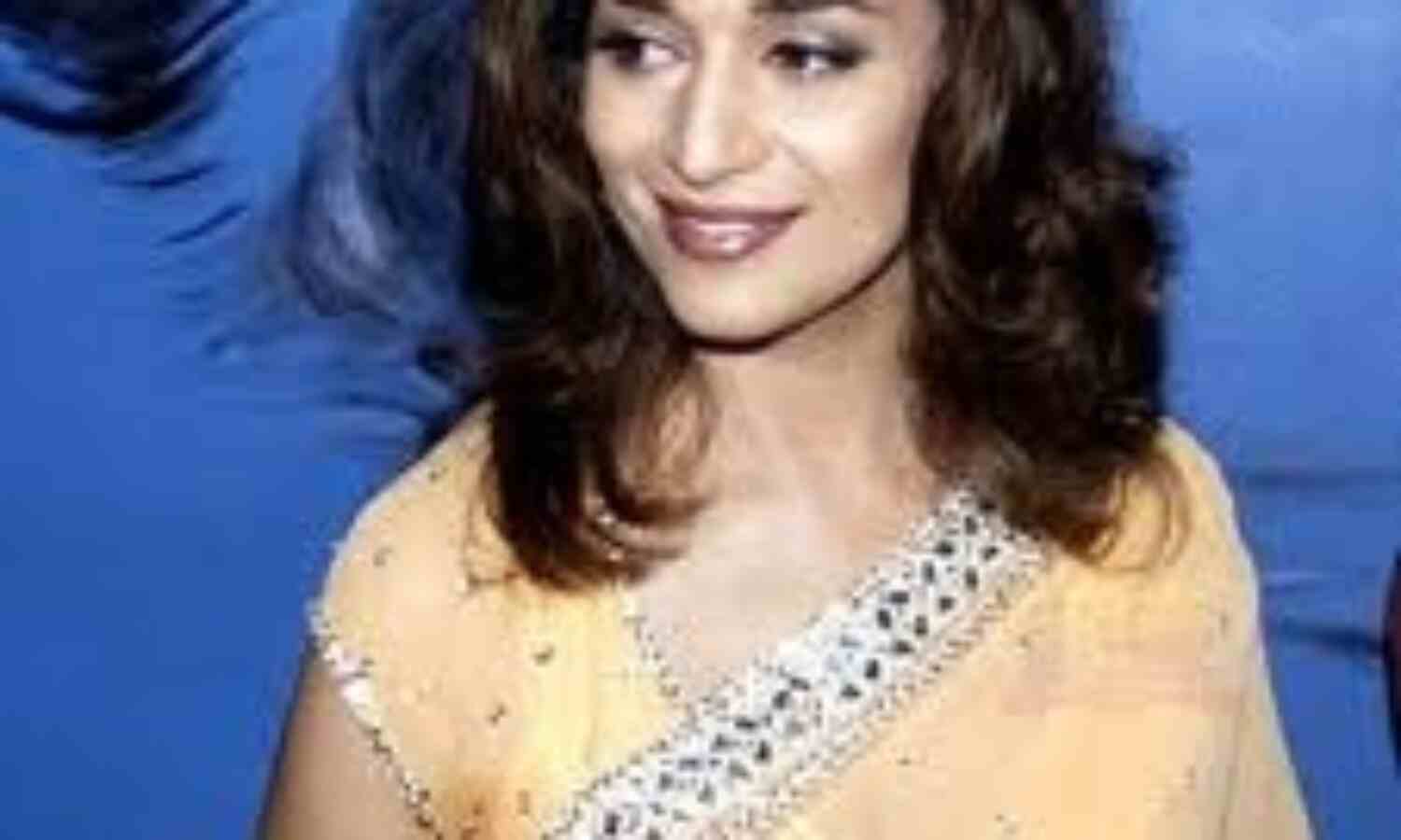 माधुरी ले सकती हैं श्रीदेवी की जगह