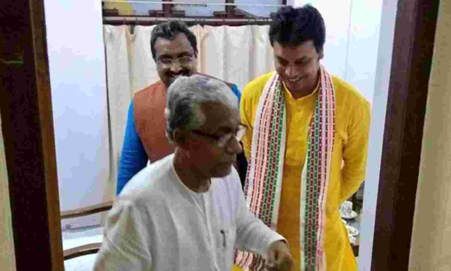 माणिक सरकार के बंगले से निकला था महिला का कंकाल