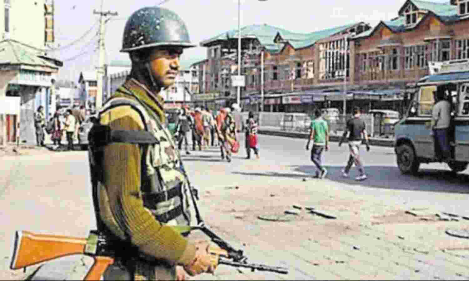 मेघालय से पूरी तरह हटा अफस्पा, अरुणाचल के कुछ इलाकों में दी गई ढील मेघालय से पूरी तरह हटा अफस्पा, अरुणाचल के कुछ इलाकों में दी गई ढील