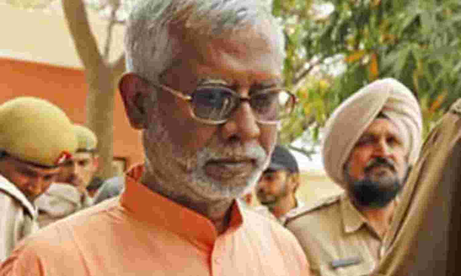 मक्का मस्जिद विस्फोट मामले में स्वामी असीमानंद सहित सभी आरोपी बरी मक्का मस्जिद विस्फोट मामले में स्वामी असीमानंद सहित सभी आरोपी बरी