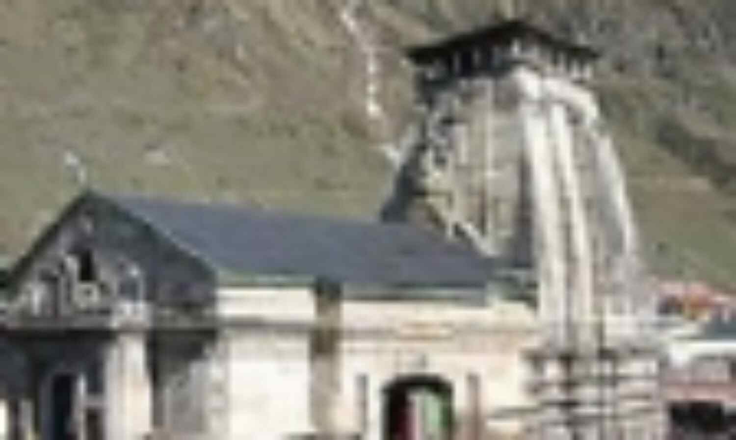 भीषण जलप्रलय के बाद केदारनाथ-बदरीनाथ धाम की यात्रा आज से शुरू, पहला जत्था रवाना भीषण जलप्रलय के बाद केदारनाथ-बदरीनाथ धाम की यात्रा आज से शुरू, पहला जत्था रवाना