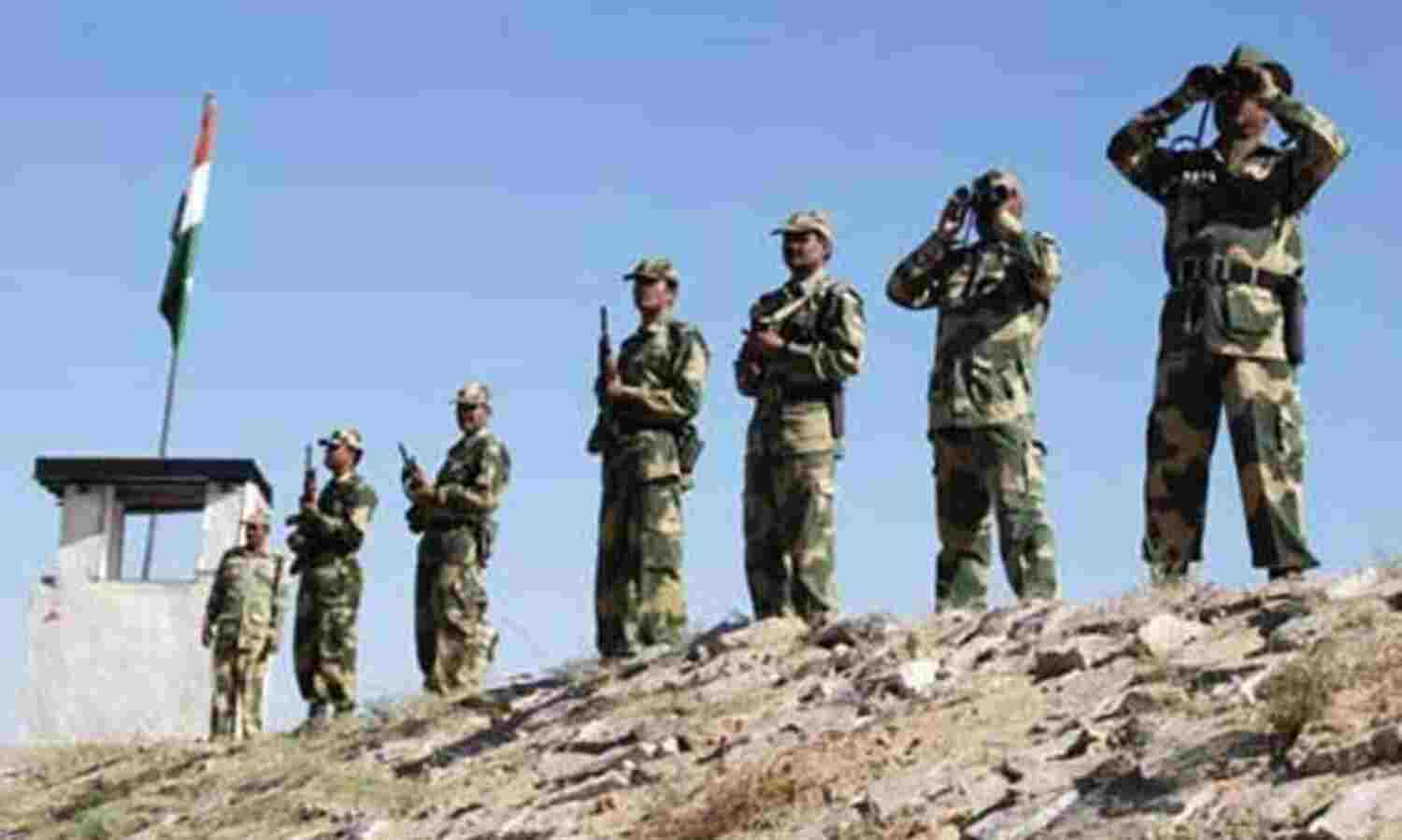 भारतीय सेना ने दिया पाक गोलीबारी का करारा जवाब, पाक सेना के उड़ाए सात बंकर भारतीय सेना ने दिया पाक गोलीबारी का करारा जवाब, पाक सेना के उड़ाए सात बंकर