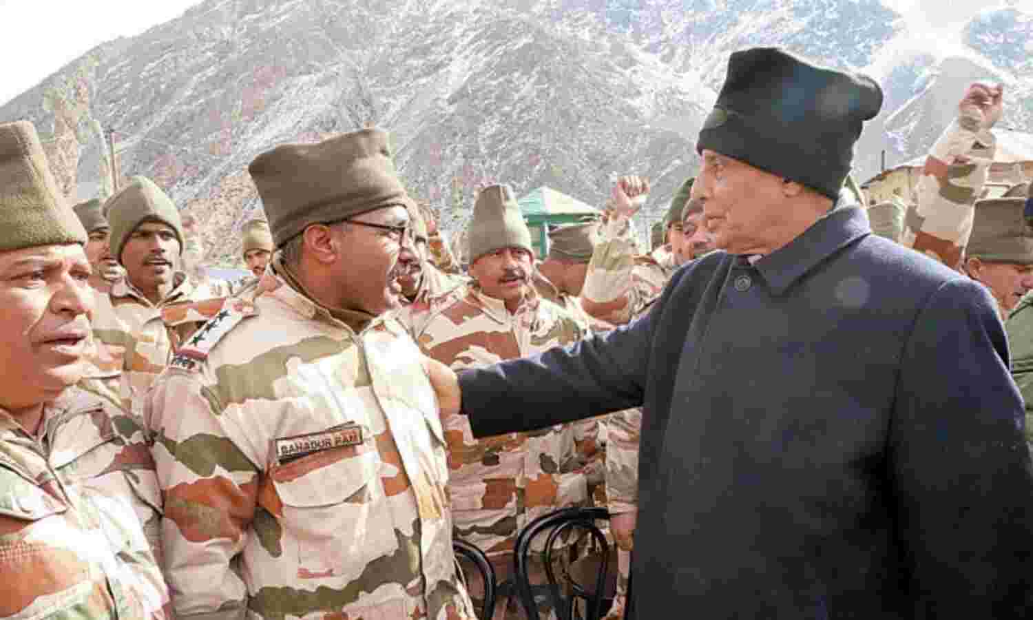 भारत-चीन सीमा पर स्थित सभी चौकियां सड़कों से जुड़ेंगी : राजनाथ