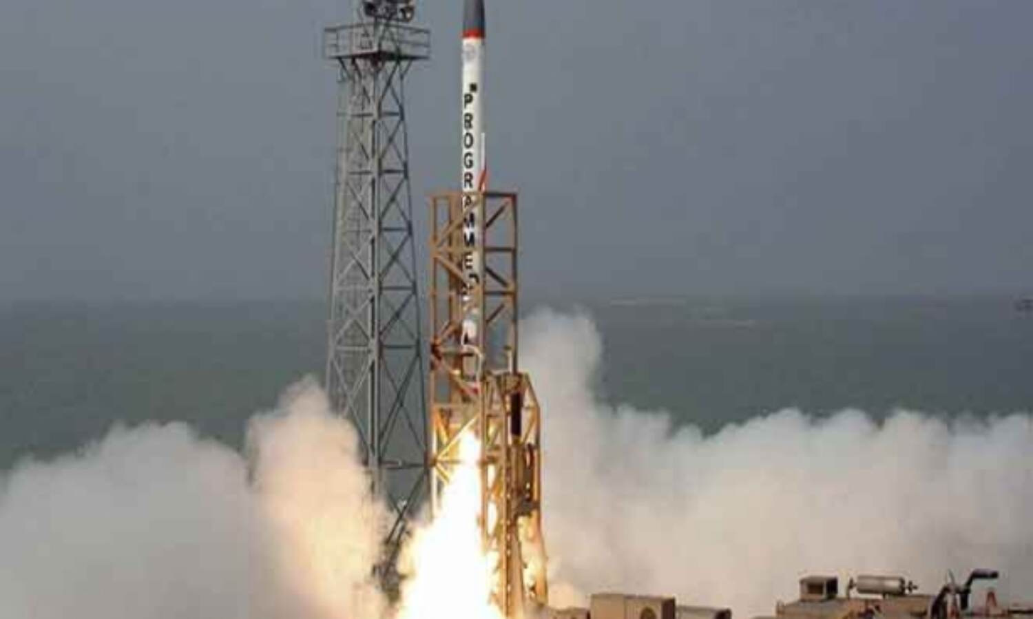 भारत ने किया इंटरसेप्टर मिसाइल का सफलतापूर्वक प्रायोगिक परीक्षण