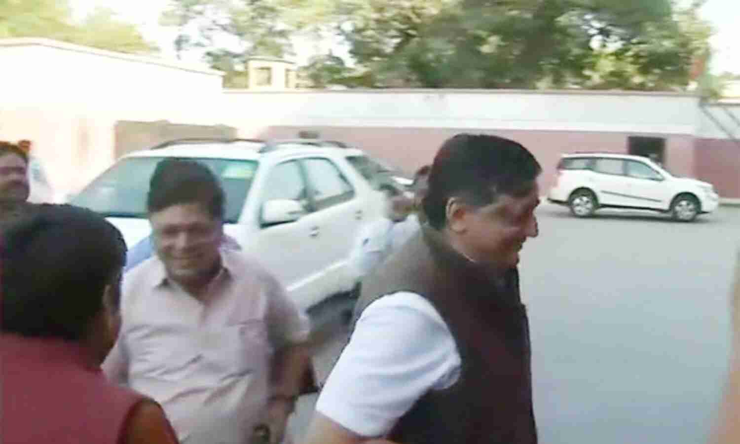 भाजपा में शामिल हुए नरेश अग्रवाल, पीयूष गोयल ने दिलाई सदस्यता