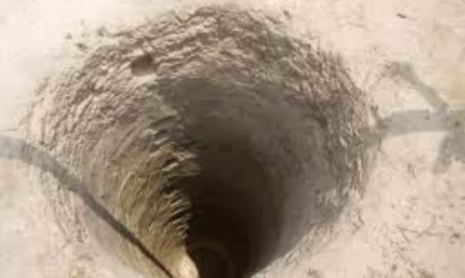 भ्रष्टाचार के खिलाफ कुएं में अनशन!