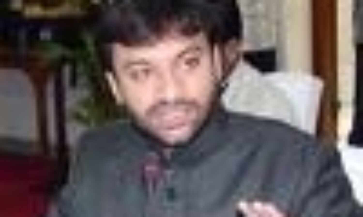 भड़काऊ भाषण मामले में ओवैसी गिरफ्तार भड़काऊ भाषण मामले में ओवैसी गिरफ्तार