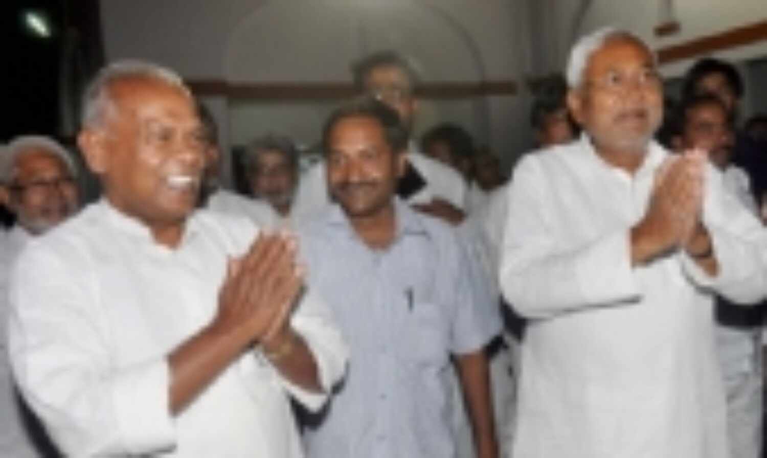 बिहार: मांझी के इस्तीफे के बाद नीतीश की फिर हो सकती है बतौर सीएम ताजपोशी बिहार: मांझी के इस्तीफे के बाद नीतीश की फिर हो सकती है बतौर सीएम ताजपोशी