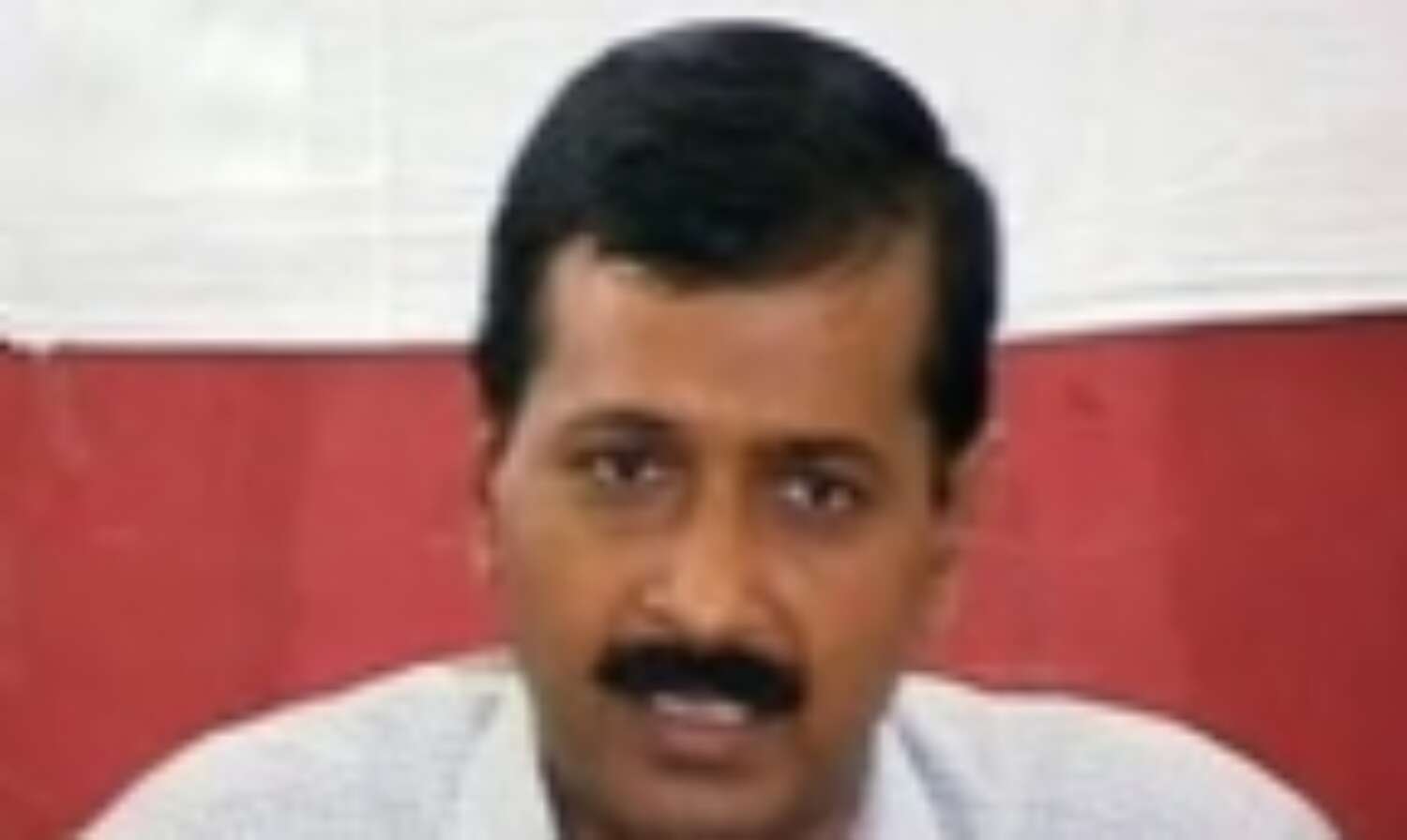 बिजली कंपनियों की ऑडिट के मामले में केजरीवाल सरकार को झटका बिजली कंपनियों की ऑडिट के मामले में केजरीवाल सरकार को झटका