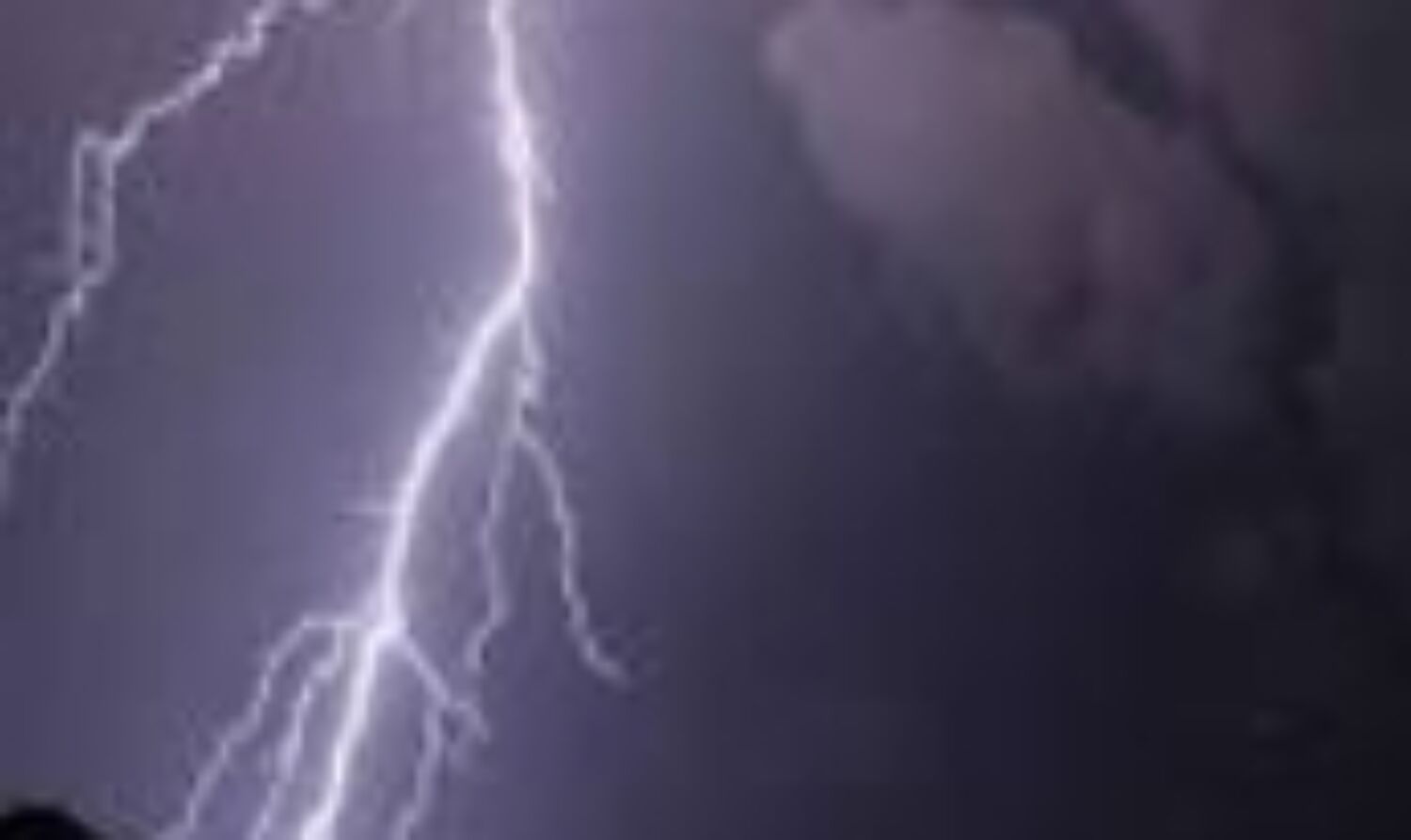 बिजली गिरने से आंध्रप्रदेश में 23 और ओडिशा में 9 की मौत बिजली गिरने से आंध्रप्रदेश में 23 और ओडिशा में 9 की मौत