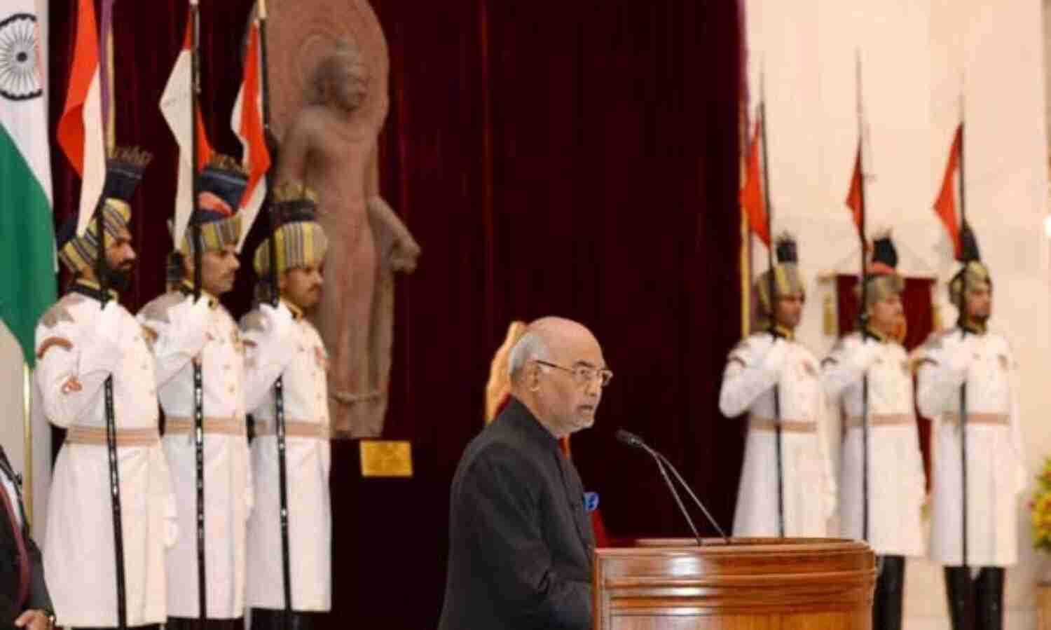 बारिश से मुंबई का जनजीवन हुआ ठप, राष्ट्रपति ने जताई चिंता बारिश से मुंबई का जनजीवन हुआ ठप, राष्ट्रपति ने जताई चिंता