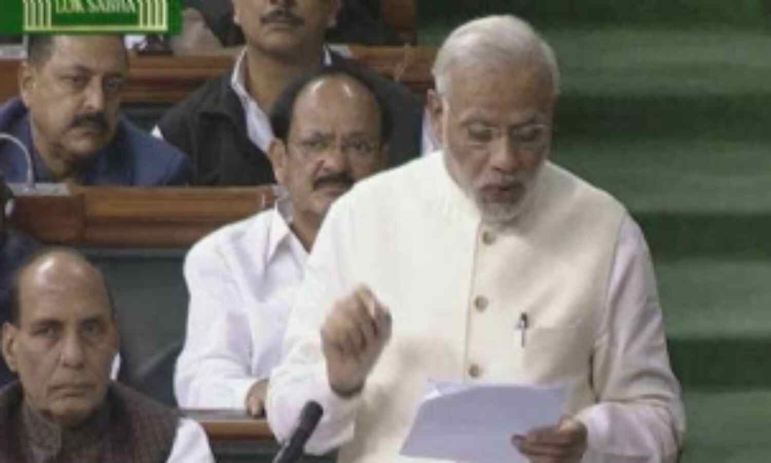 बाबा साहब ने जहर पीया और हमारे लिए अमृत छोड़कर गए : पीएम मोदी बाबा साहब ने जहर पीया और हमारे लिए अमृत छोड़कर गए : पीएम मोदी