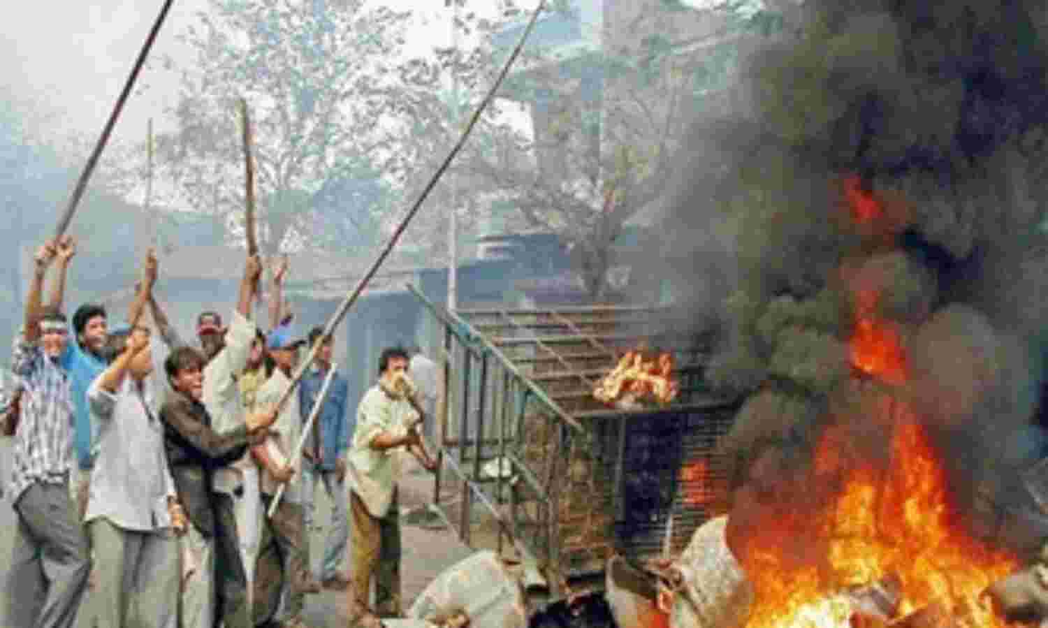 बाबरी और गोधरा कांड युवाओं को आतंकी बनाने के जिम्मेदार