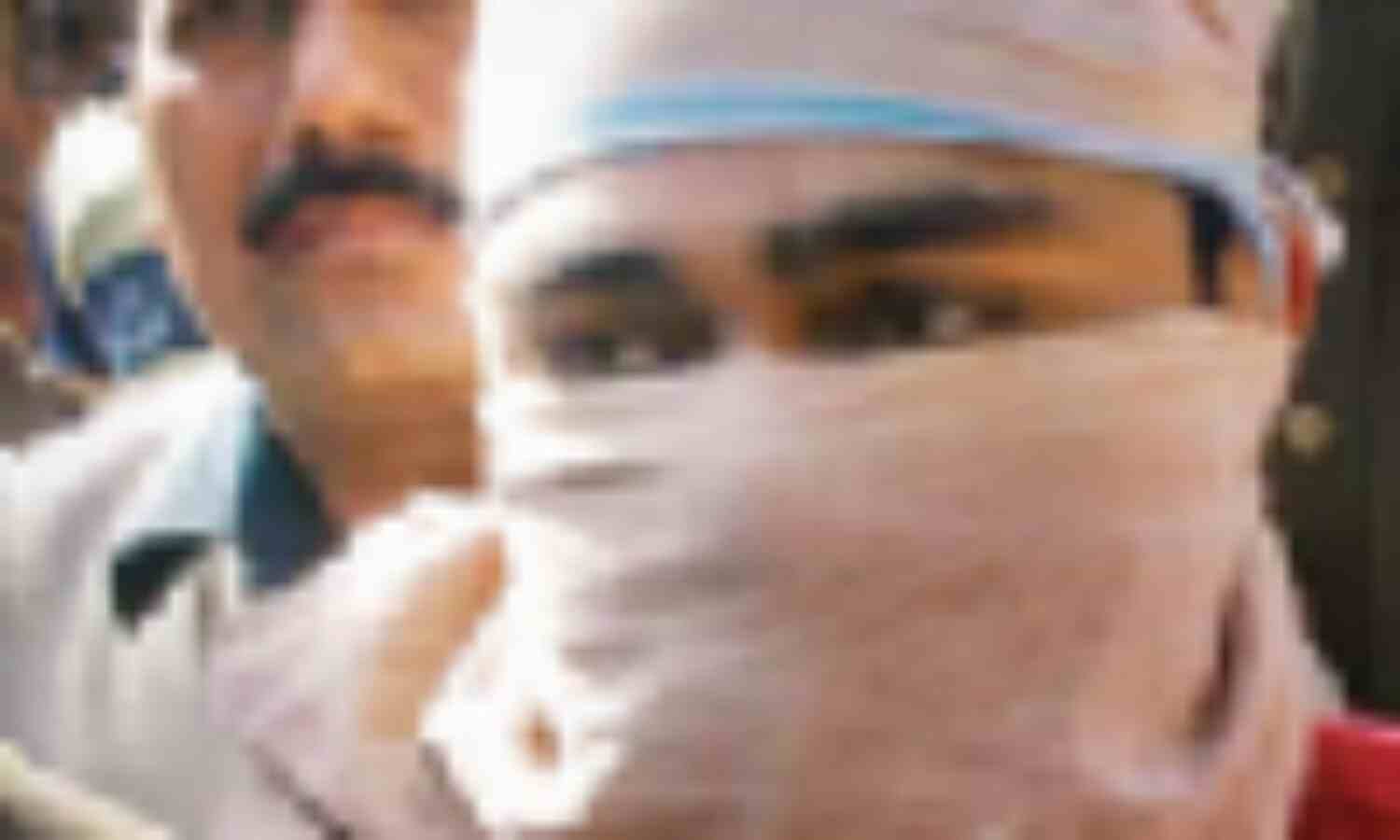 बाटला हाउस मुठभेड़: शहजाद की सजा पर फैसला कल तक टला बाटला हाउस मुठभेड़: शहजाद की सजा पर फैसला कल तक टला