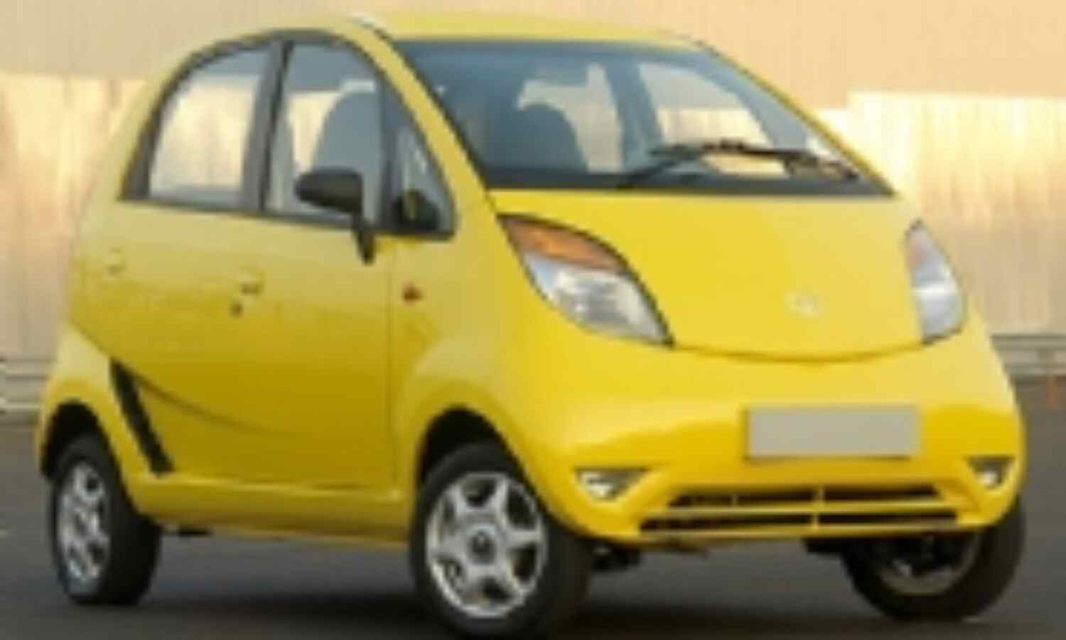 बांग्लादेश की सडकों पर दौडेगी नैनो बांग्लादेश की सडकों पर दौडेगी नैनो