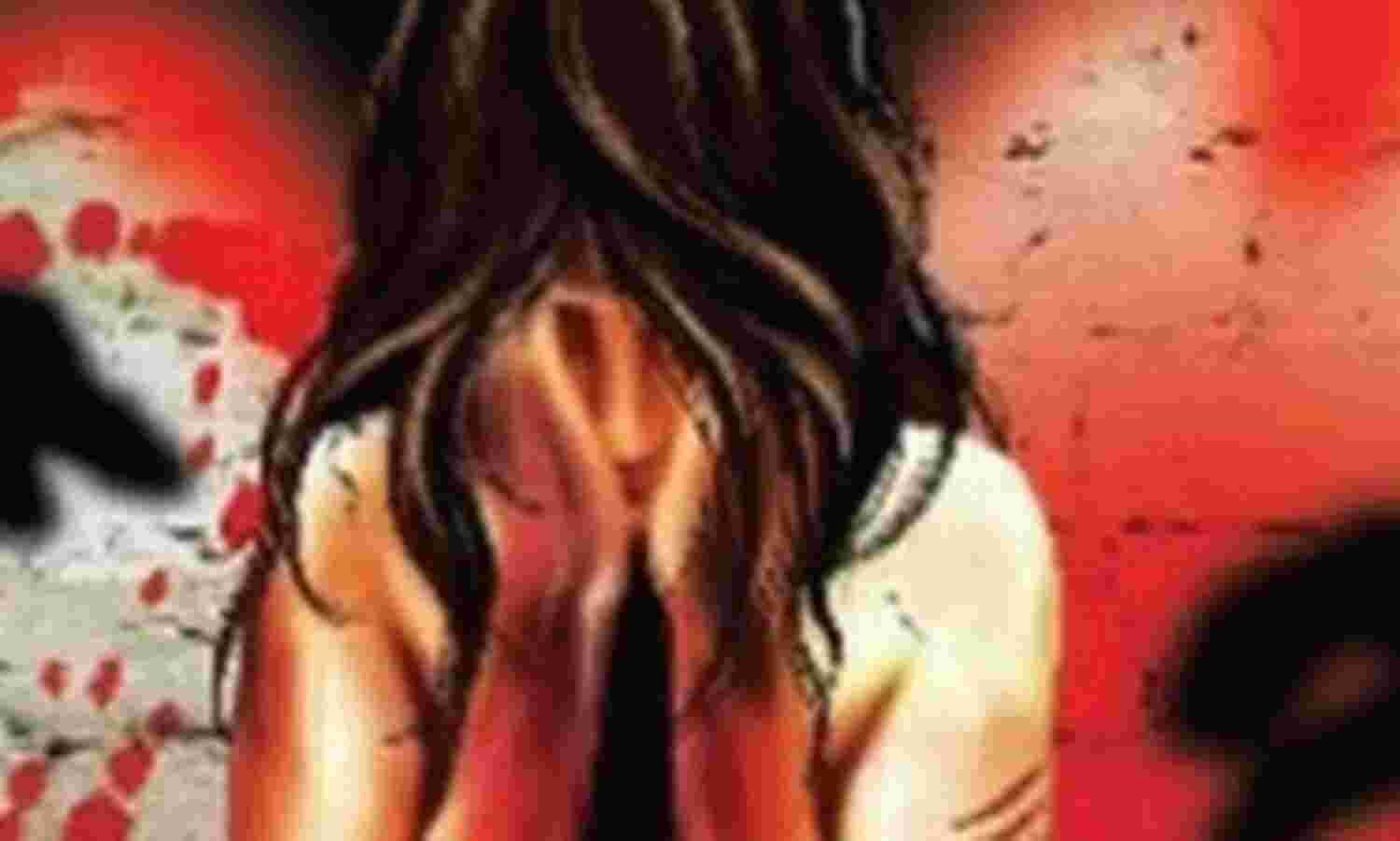 बुलंदशहर गैंगरेप मामले में 5 आरोपी गिरफ्तार, पुलिस अधिकारियों समेत 7 सस्पेंड बुलंदशहर गैंगरेप मामले में 5 आरोपी गिरफ्तार, पुलिस अधिकारियों समेत 7 सस्पेंड