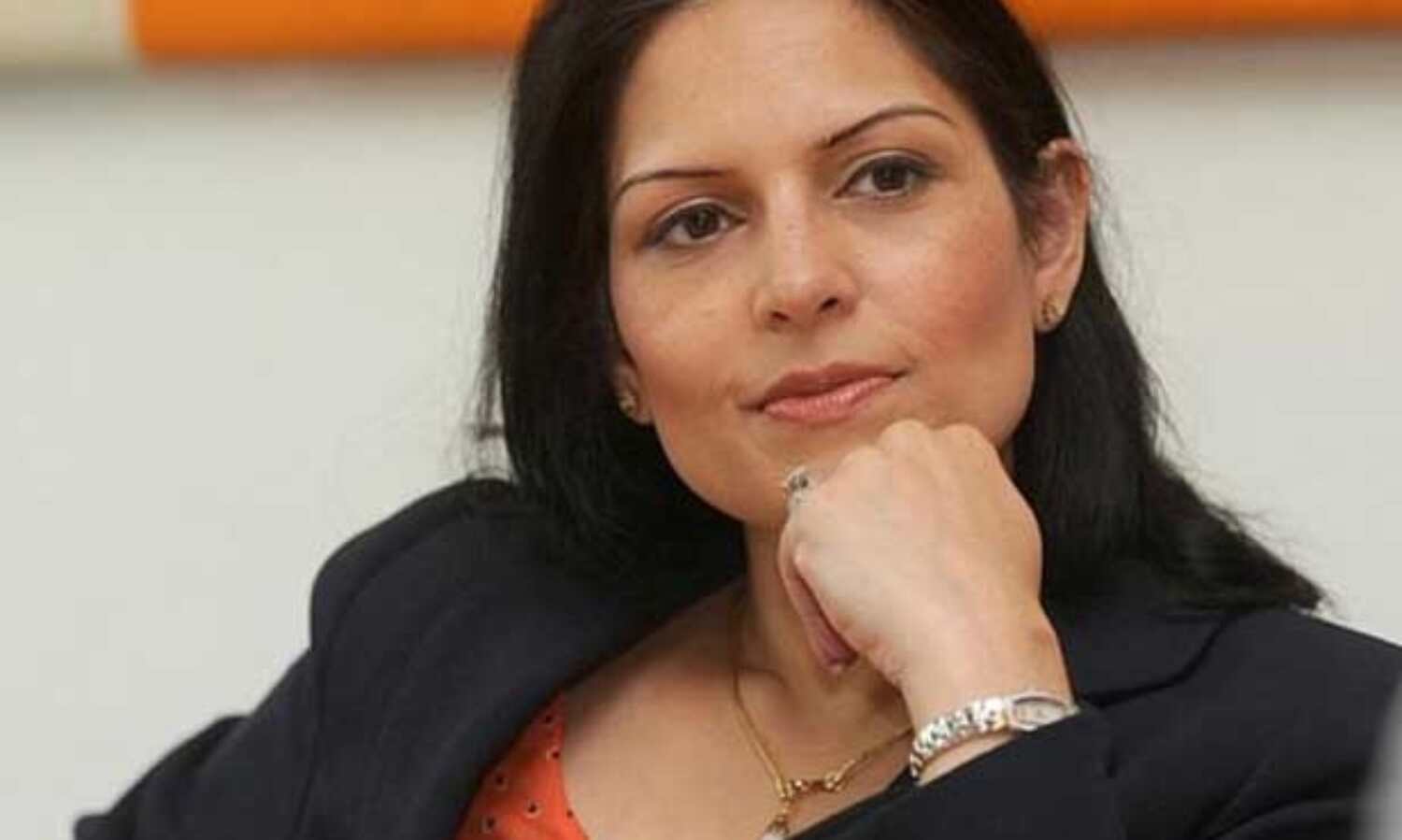 ब्रिटिश पार्लियामेंट में भारतीय मूल की प्रीति पटेल ने दिया इस्तीफा ब्रिटिश पार्लियामेंट में भारतीय मूल की प्रीति पटेल ने दिया इस्तीफा