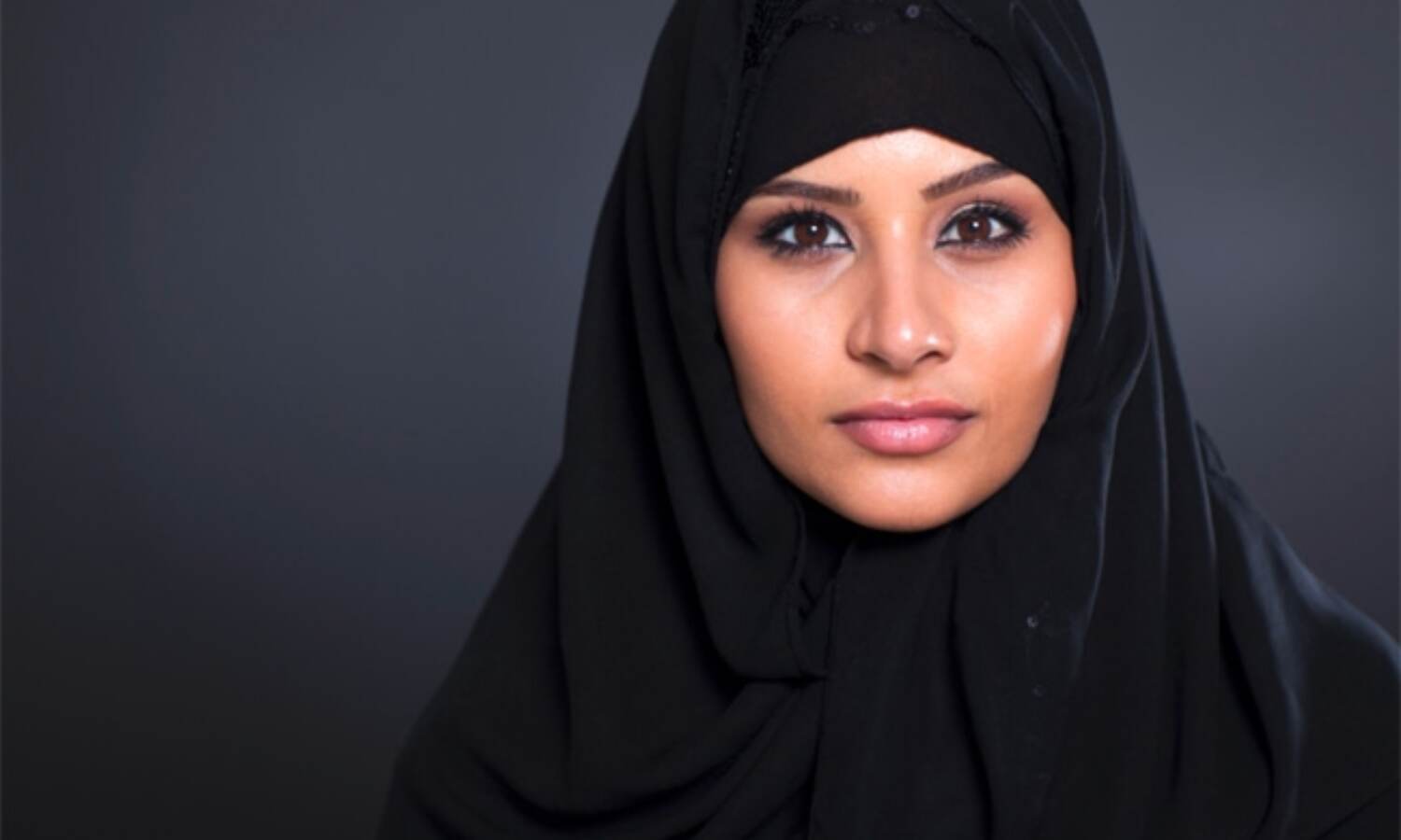 ब्रिटेन के स्कूल में हिजाब और रोजा पर कड़ा रुख अपनाने की मांग