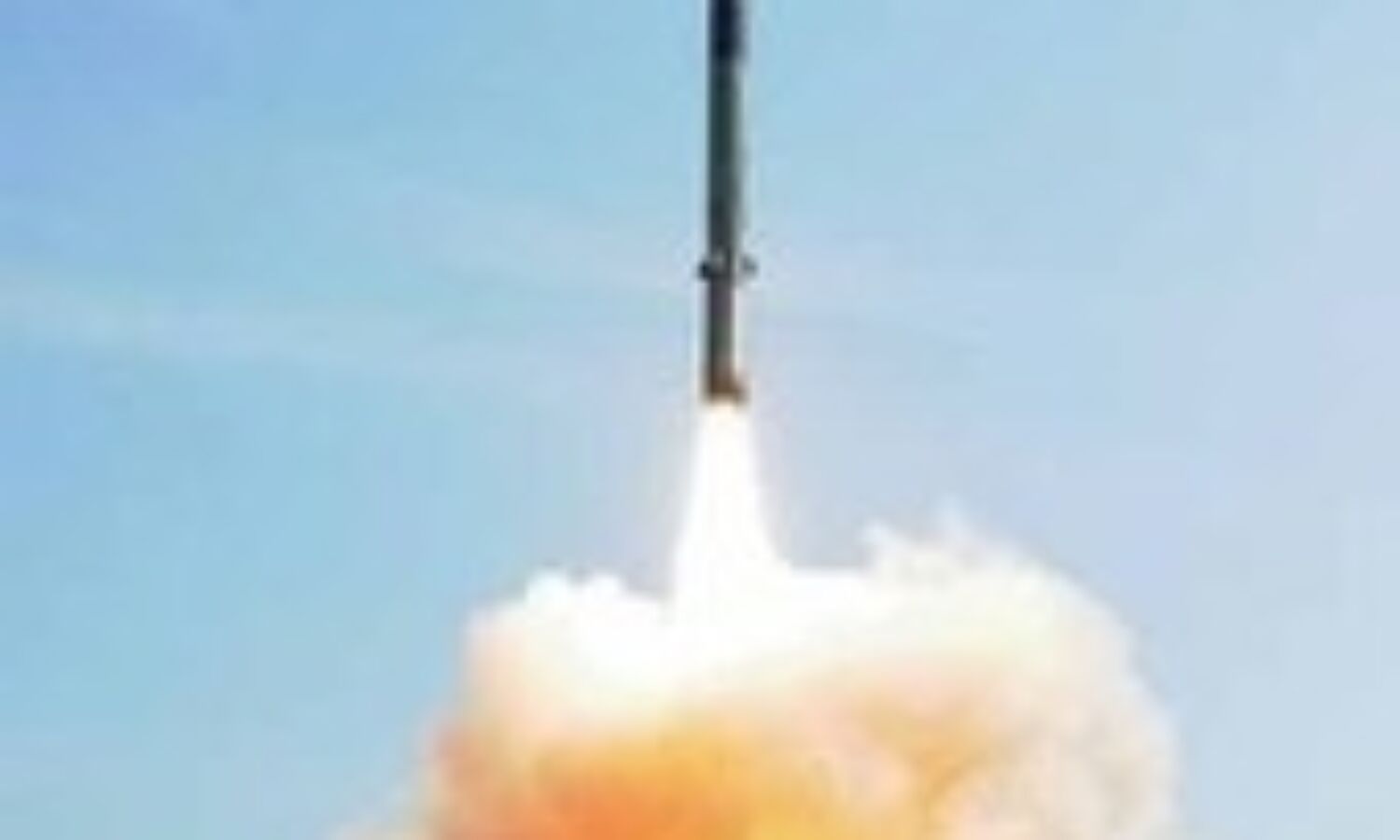 ब्रह्मोस क्रूज मिसाइल का सफल परीक्षण ब्रह्मोस क्रूज मिसाइल का सफल परीक्षण