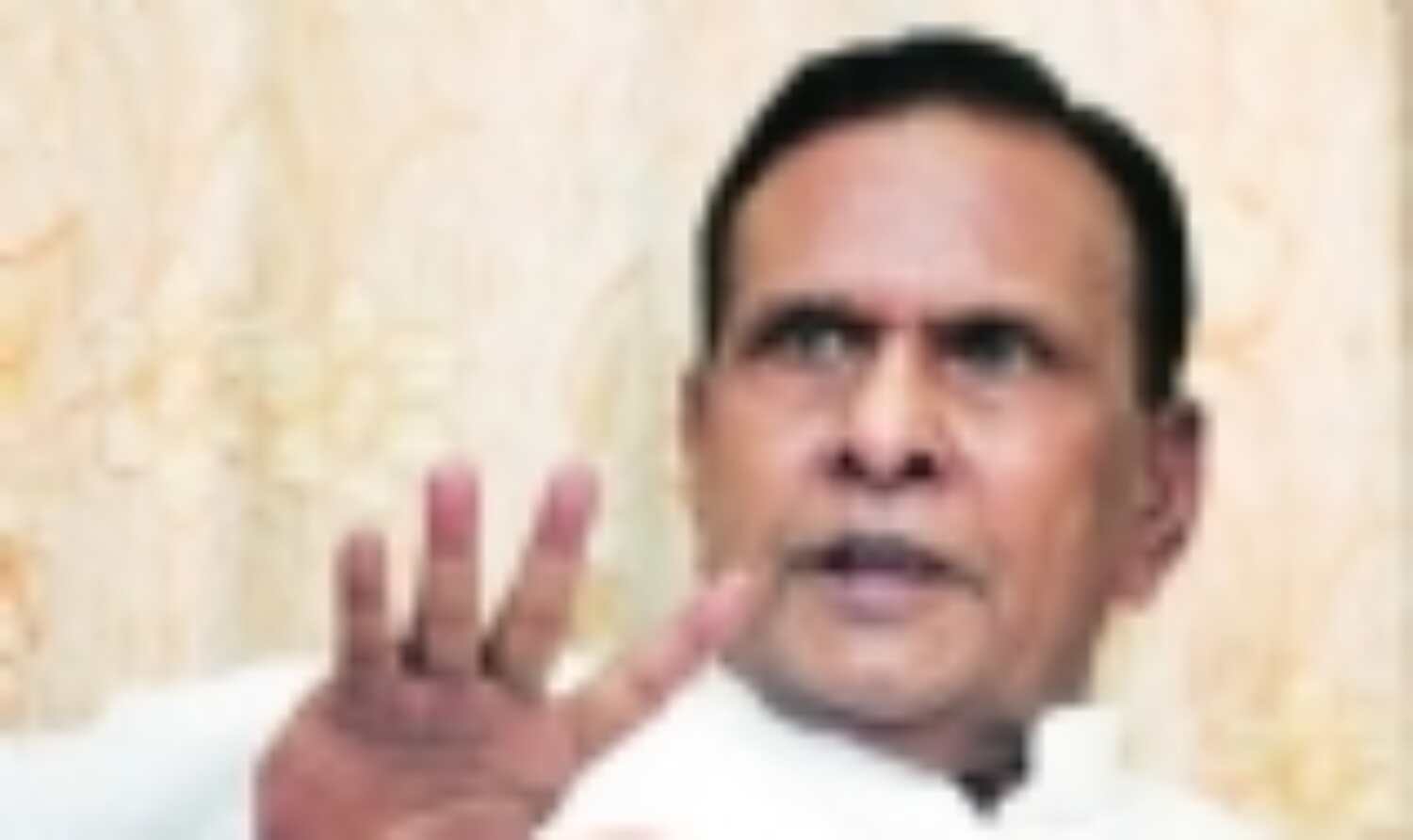 बेनी प्रसाद वर्मा ने की चुनाव आयोग की अवहेलना बेनी प्रसाद वर्मा ने की चुनाव आयोग की अवहेलना