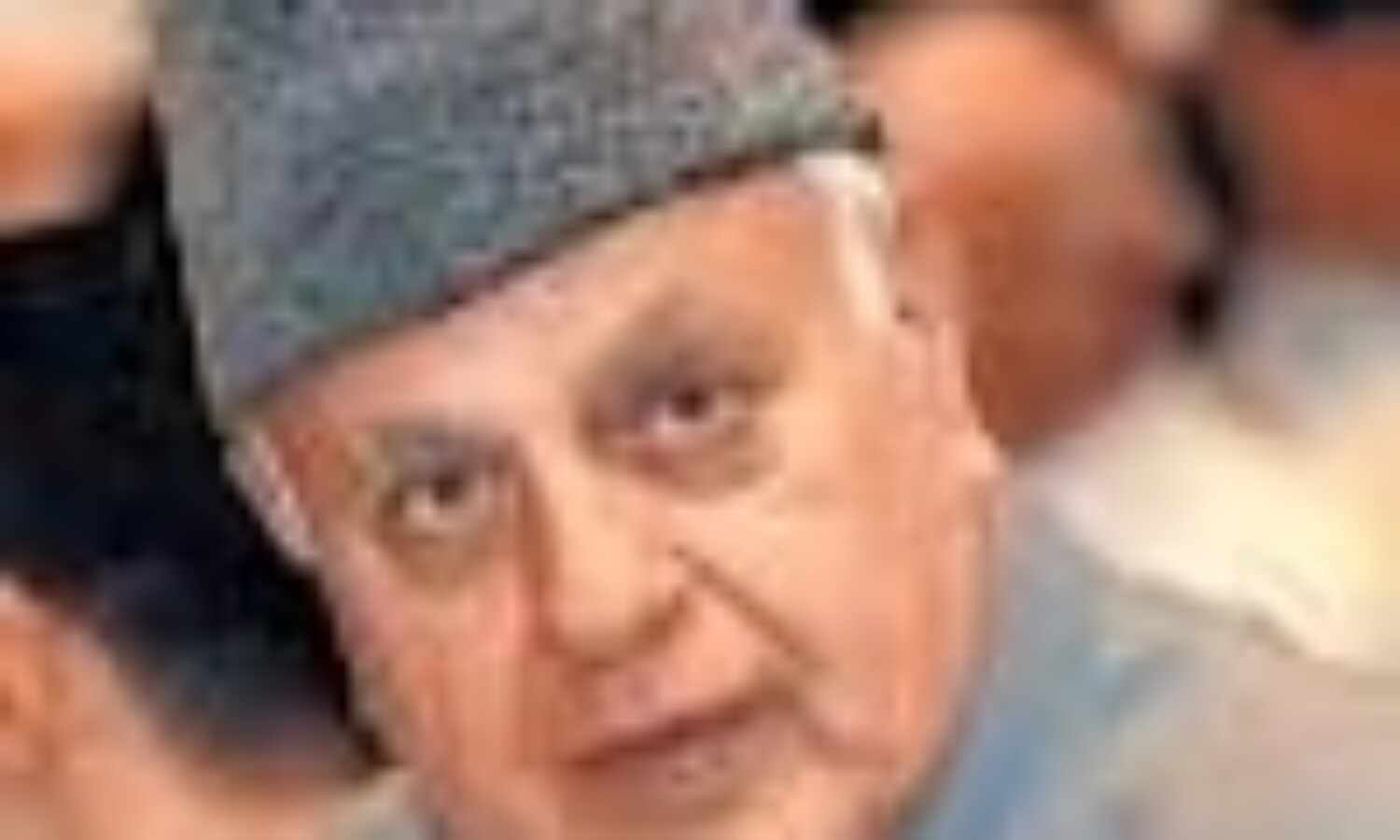 फारूख अबदुल्ला ने महिलाओं पर विवादास्पद बयान के बाद माफी मांगी फारूख अबदुल्ला ने महिलाओं पर विवादास्पद बयान के बाद माफी मांगी