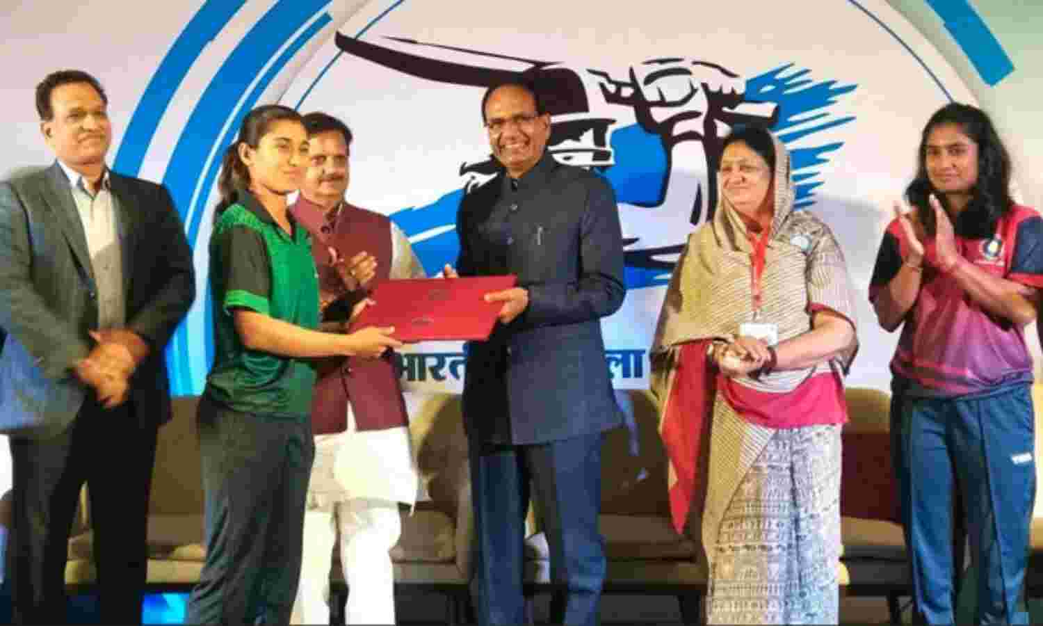 फ्रेंड्स ऑफ एमपी मीट्स में अतिथियों ने सुनायी सफलता की कहानी फ्रेंड्स ऑफ एमपी मीट्स में अतिथियों ने सुनायी सफलता की कहानी