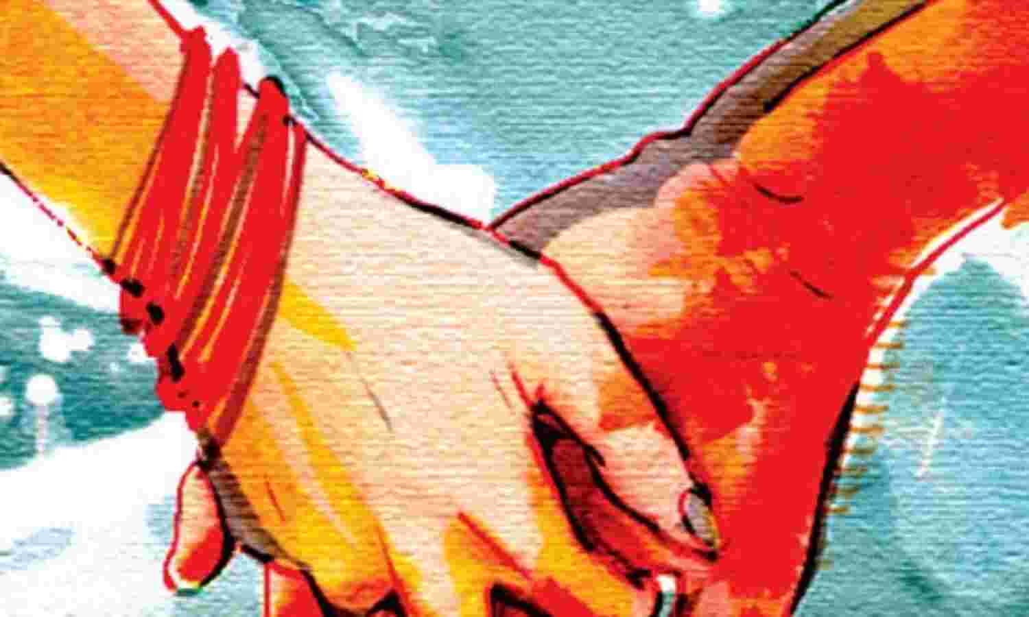 पॉलीथिन में करना पड़ी टॉयलेट!