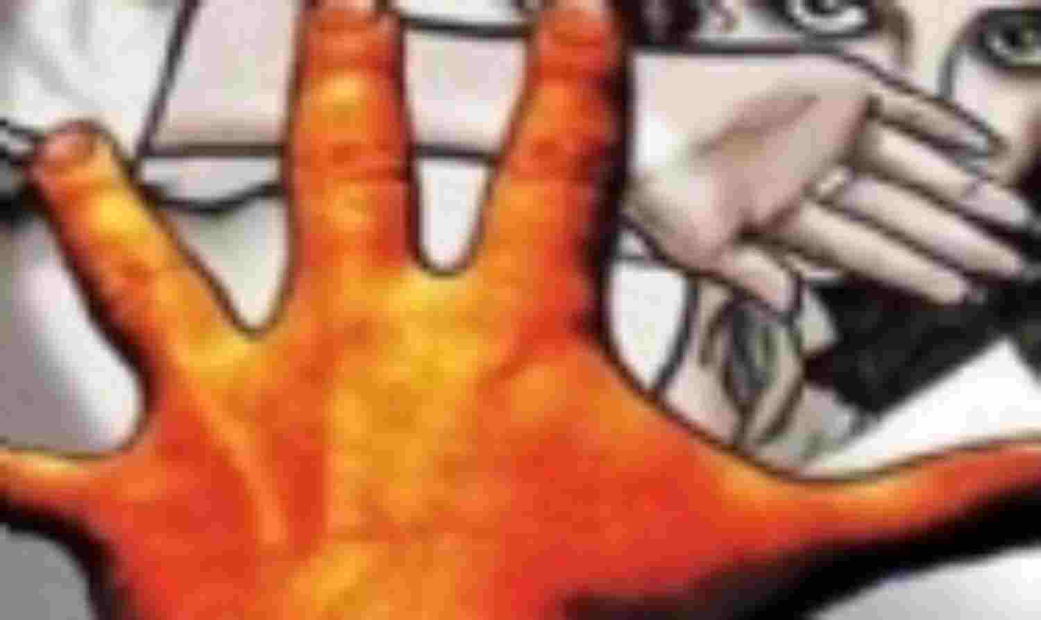 पीड़िता की हालत स्थिर, लेकिन संक्रमण की आशंका