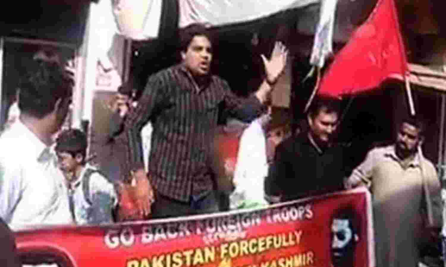 पीओके में पाकिस्तान के खिलाफ प्रदर्शनकारियो ने लगाए आजादी के नारे