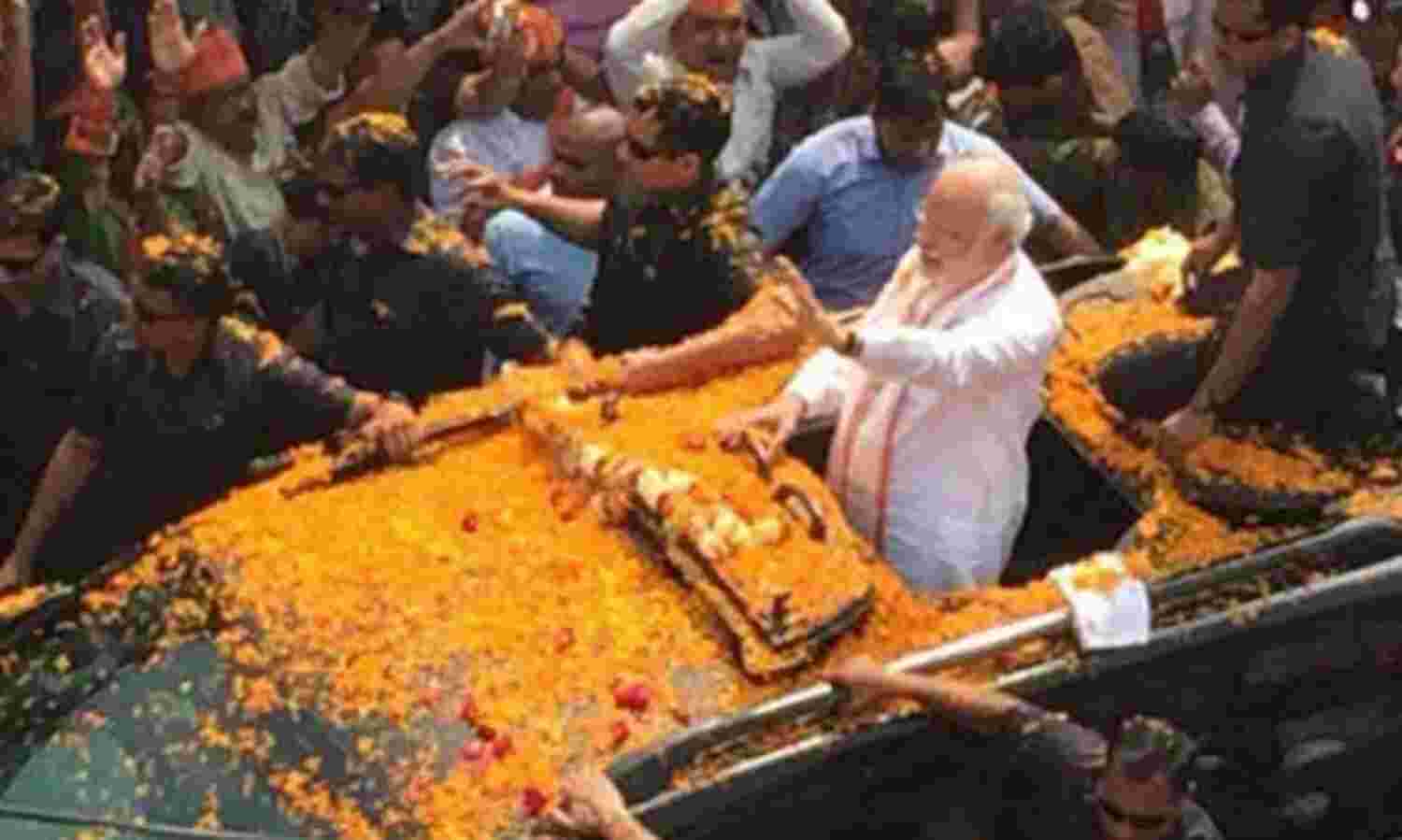 पीएम मोदी ने की बाबा विश्ववनाथ और काल भैरव की पूजा अर्चना