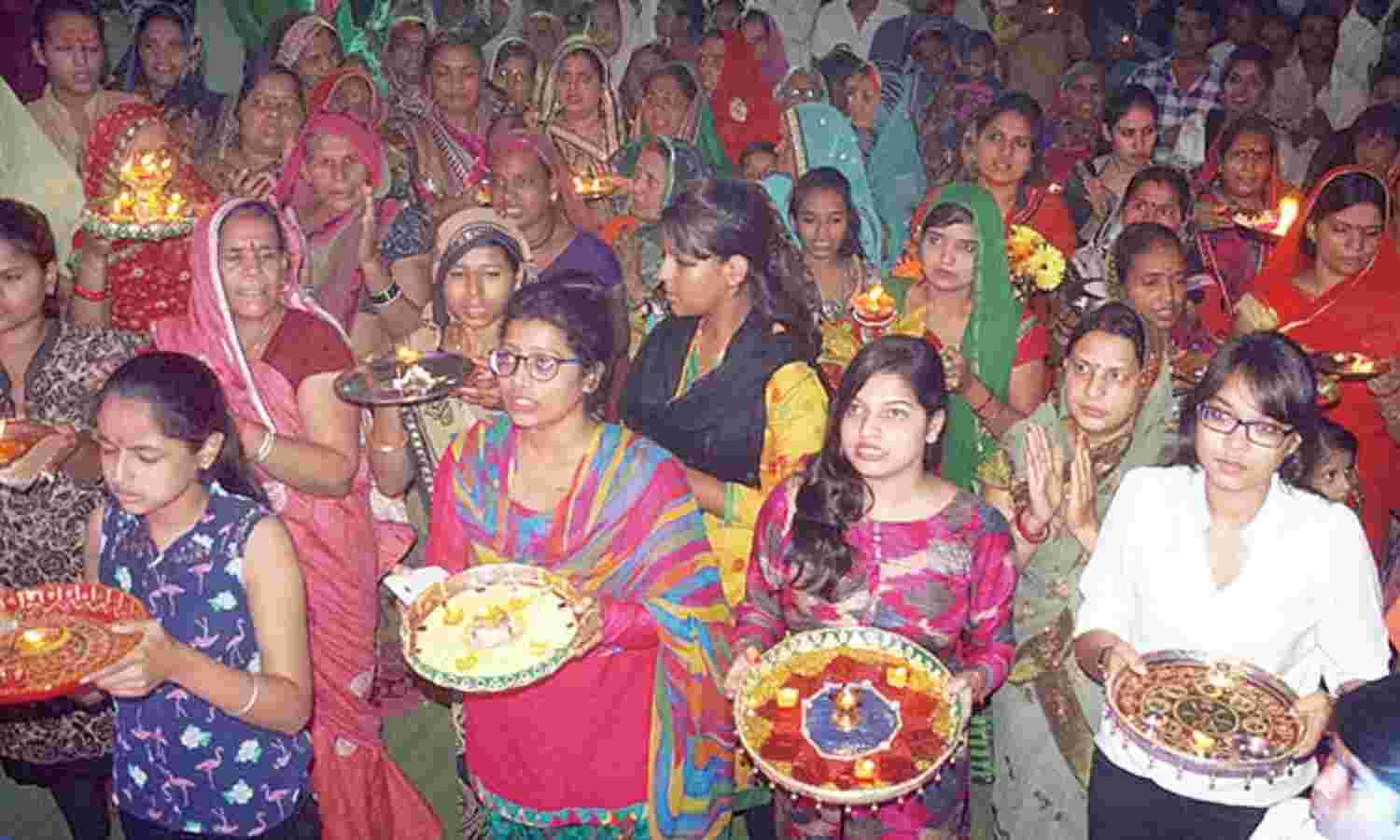 पाँच सौ दीपों से की गणपति की महाआरती