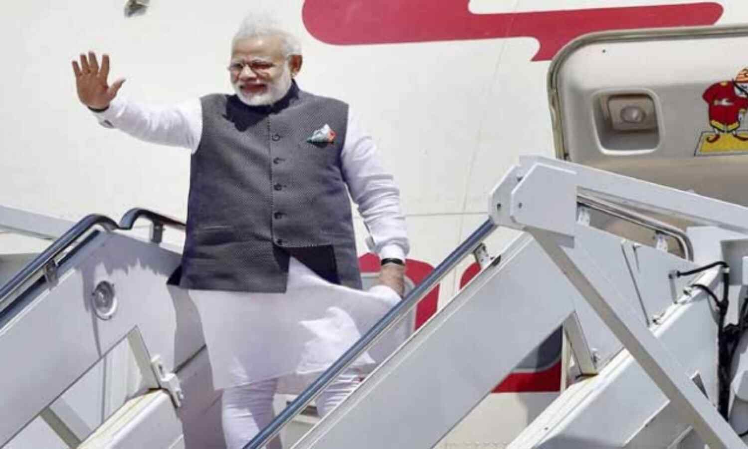 पांच देशों की यात्रा के बाद स्वदेश लौटे प्रधानमंत्री नरेंद्र मोदी