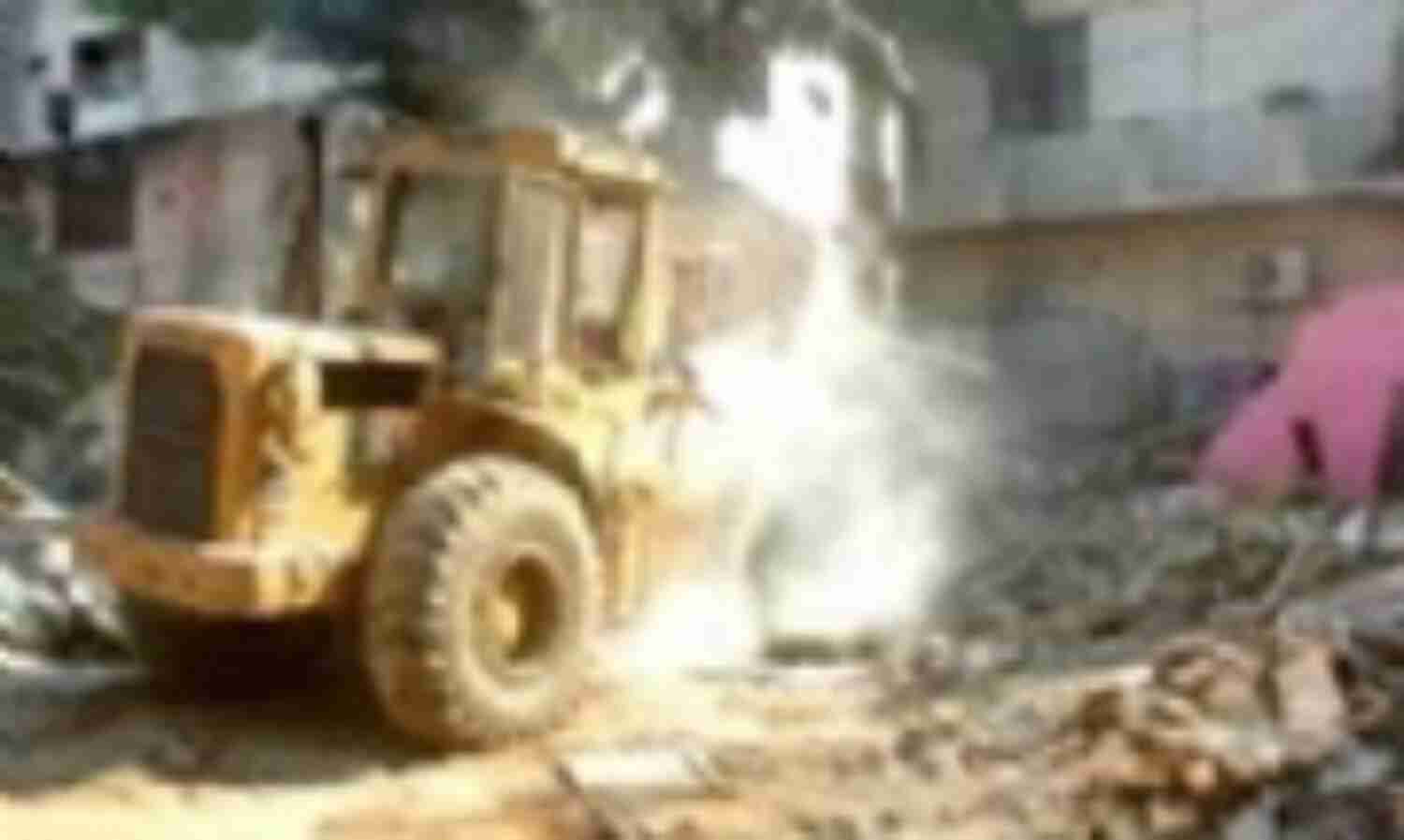 पाकिस्तान में मंदिर गिराए जाने से हिंदुओं में गुस्सा पाकिस्तान में मंदिर गिराए जाने से हिंदुओं में गुस्सा