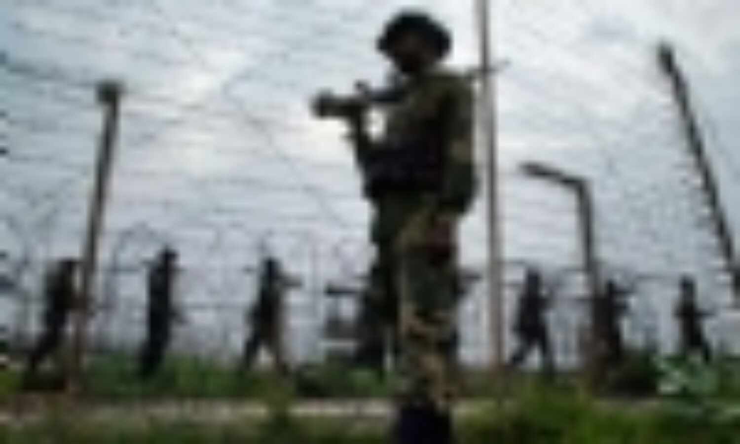 पाक सैनिकों ने फिर किया संघर्ष विराम का उल्लंघन पाक सैनिकों ने फिर किया संघर्ष विराम का उल्लंघन