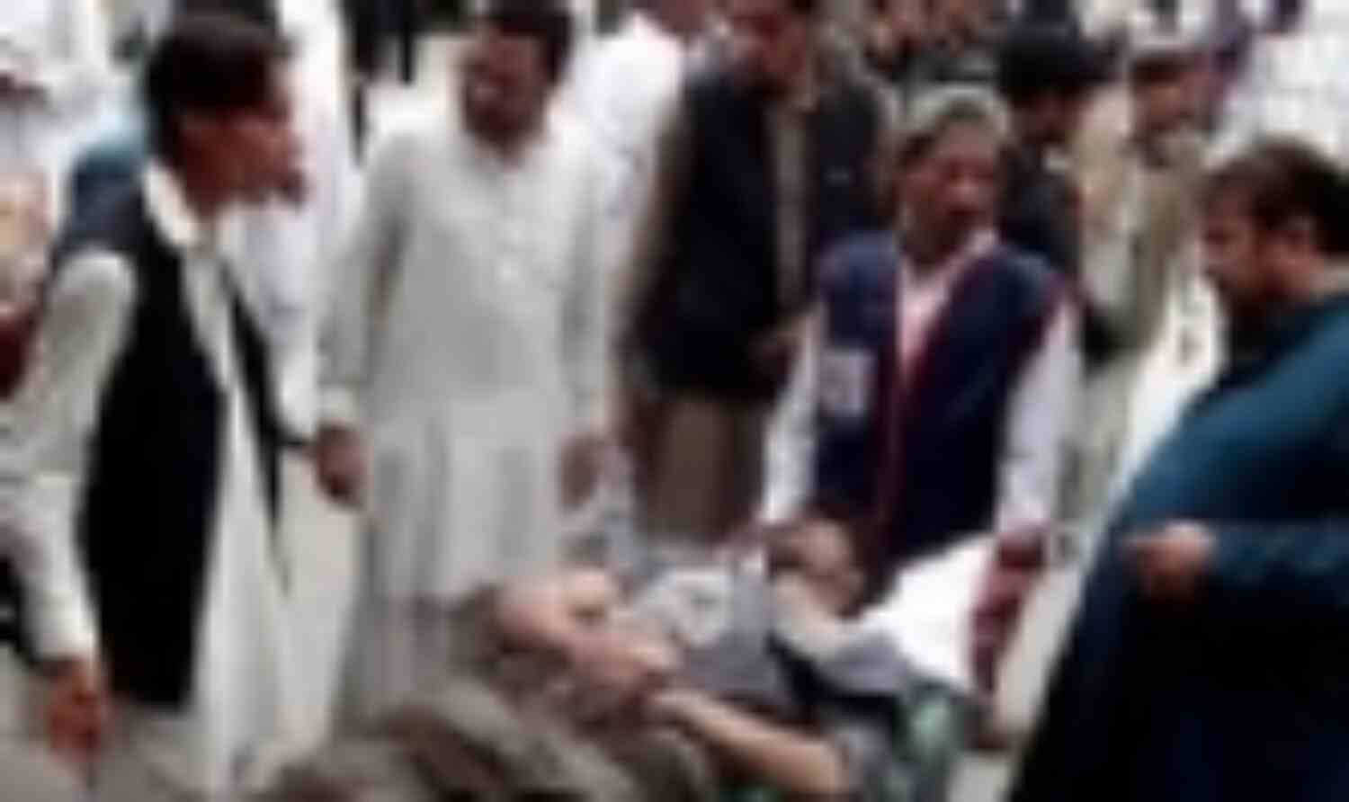 पाक में हालात बेकाबू, सेना बुलाई