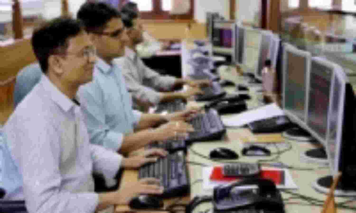 पहली बार 25,000 के ऊपर बंद हुआ सेंसेक्स