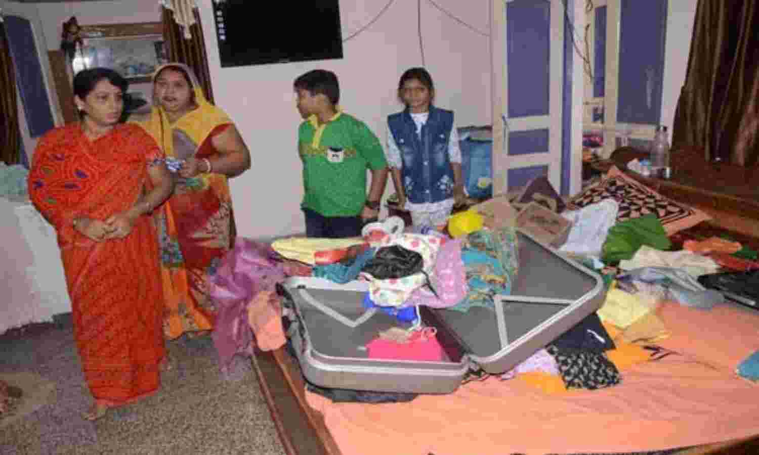 पहले की रैकी फिर सूने मकान से उड़ाया लाखों का माल