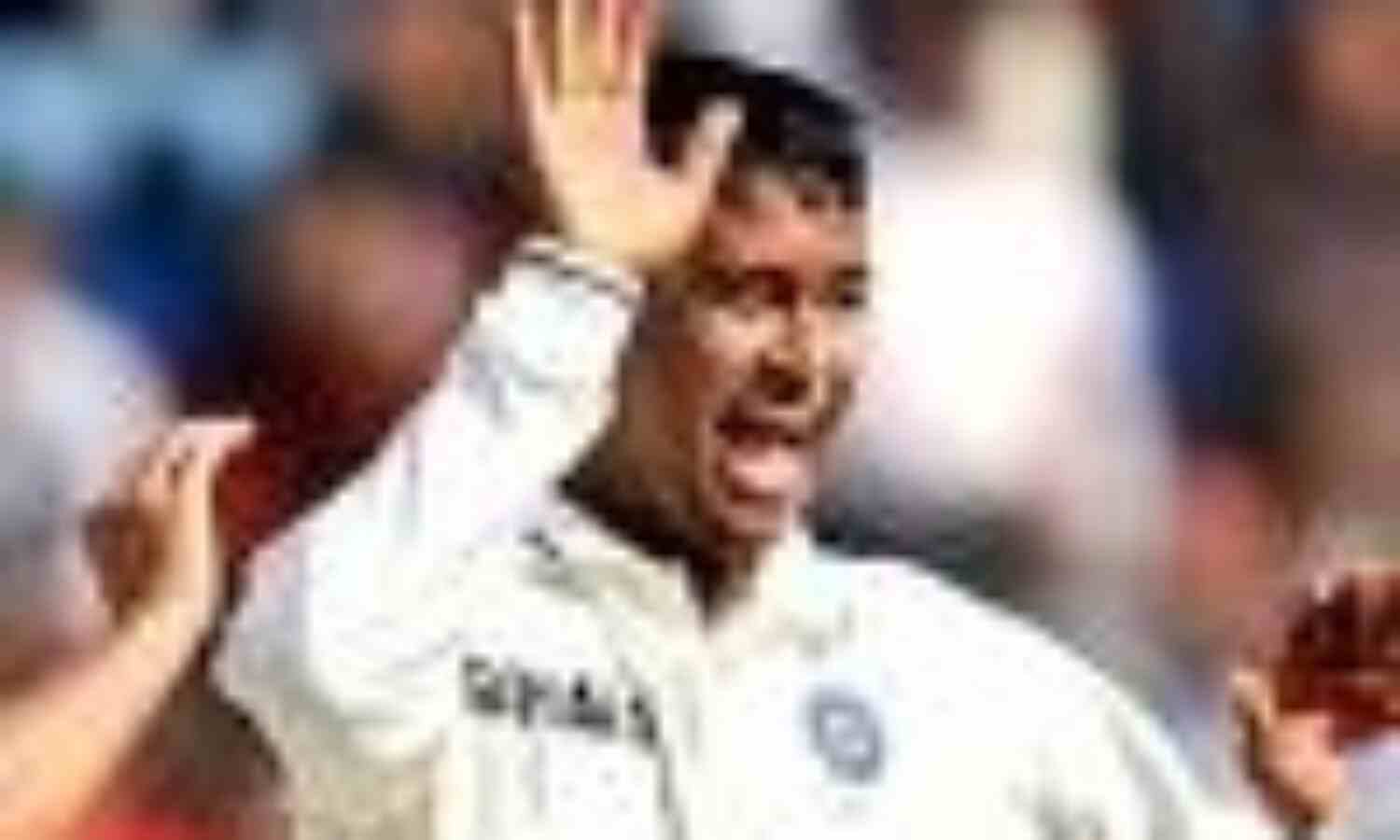 प्रज्ञान ओझा ने टेस्ट में पूरे किए 100 विकेट प्रज्ञान ओझा ने टेस्ट में पूरे किए 100 विकेट