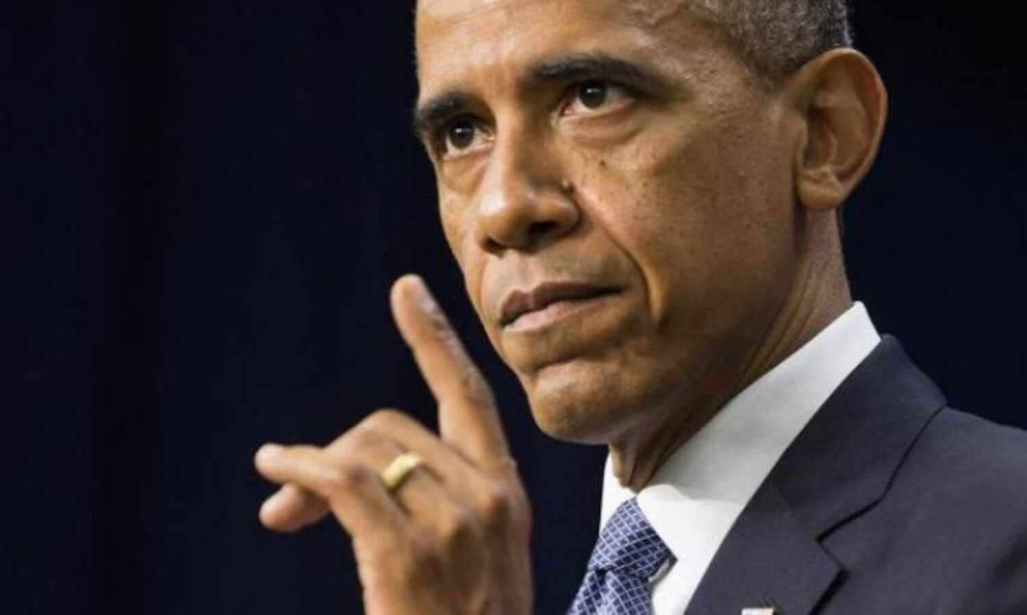 पुतिन को अपने आदर्श के रूप में देखते हैं ट्रंप: ओबामा