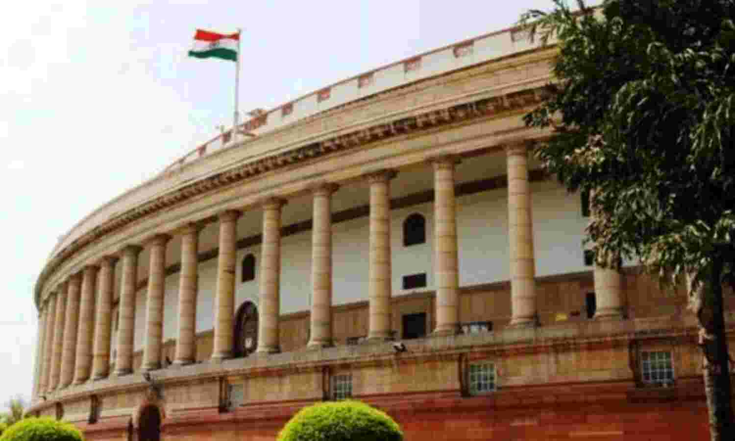 पटोले समेत 3 भाजपा सांसदों के इस्तीफे मंजूर पटोले समेत 3 भाजपा सांसदों के इस्तीफे मंजूर