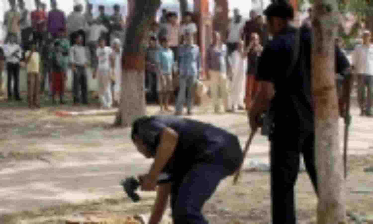 पटना ब्लास्ट मामले में 4 संदिग्ध गिरफ्तार पटना ब्लास्ट मामले में 4 संदिग्ध गिरफ्तार